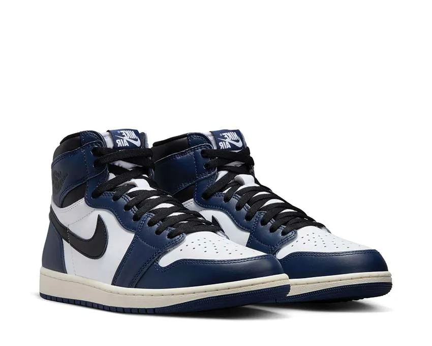 Air Jordan 1 Retro High OG "Midnight Navy" Trip Pic
