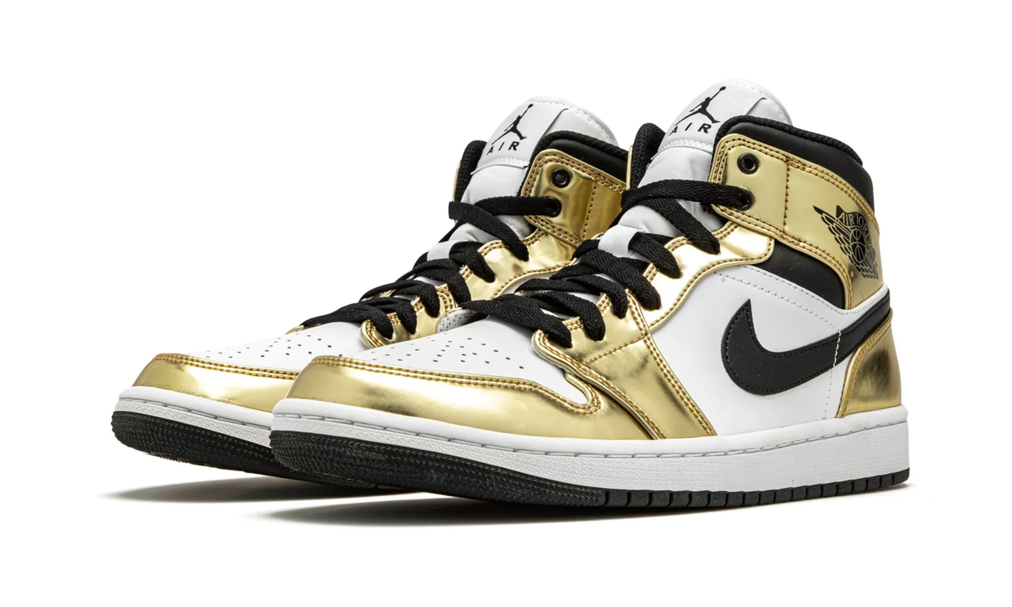 Timeless Fit Trail Hike Air Jordan 1 Mid SE Metallic Gold
