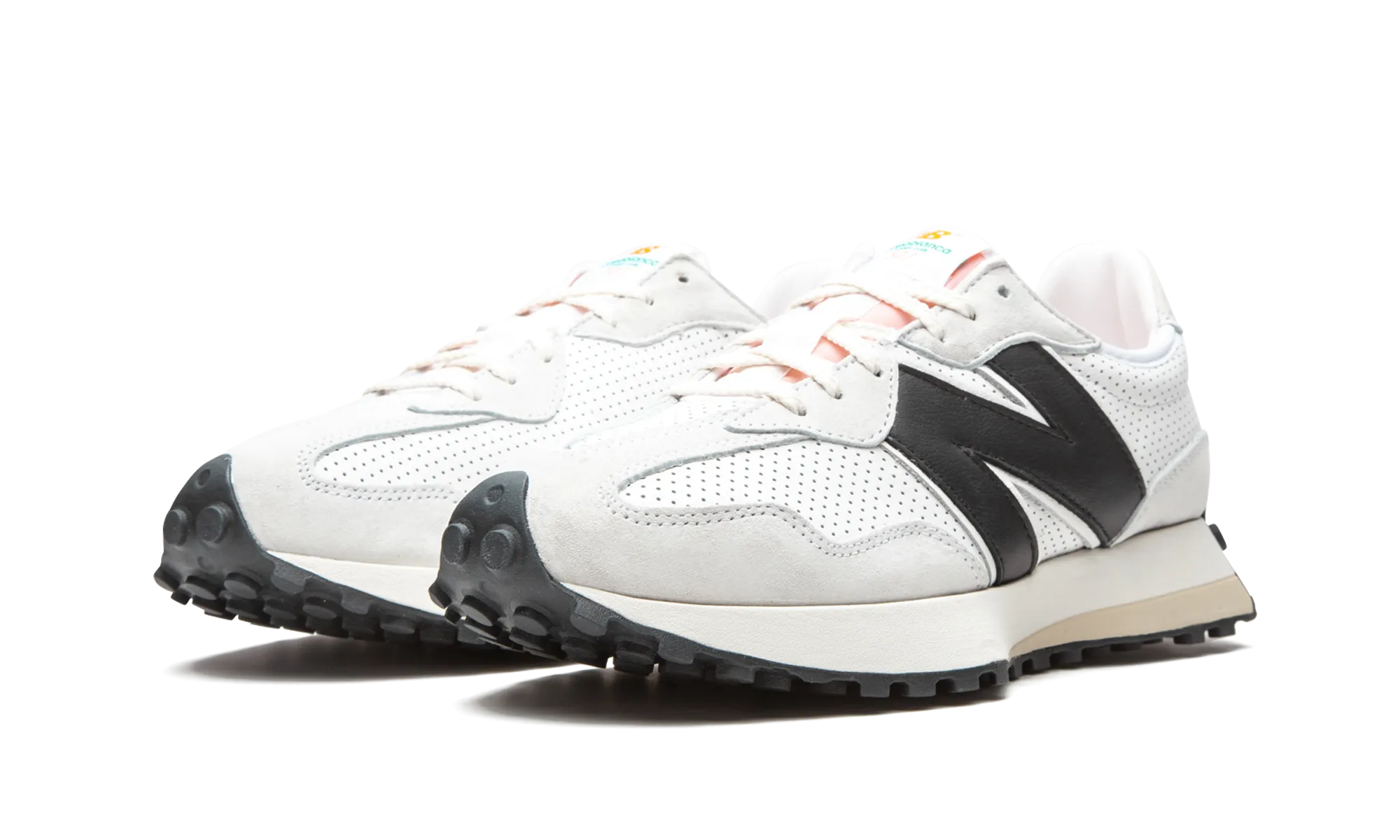 Chic Everyday 327 "Casablanca - White / Black"