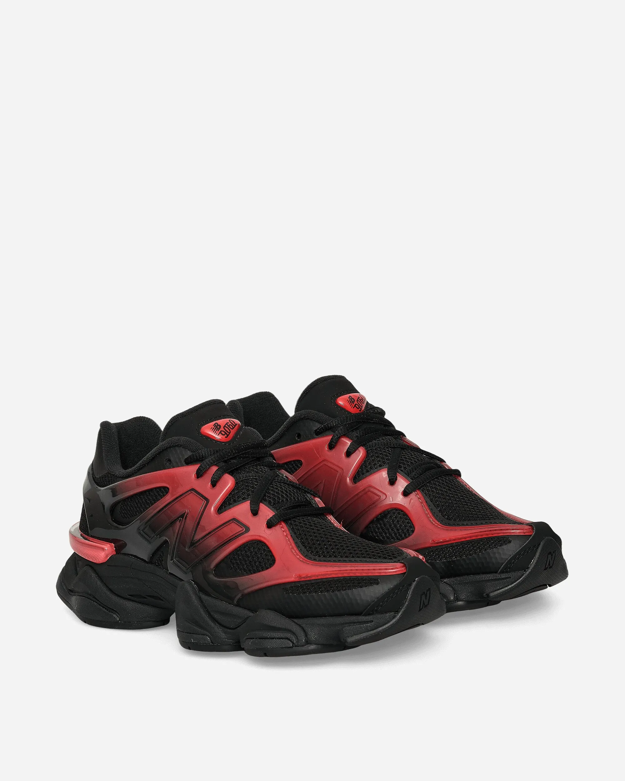 Silk Feel Fast Run 9060 Sneakers Blast Red / Black