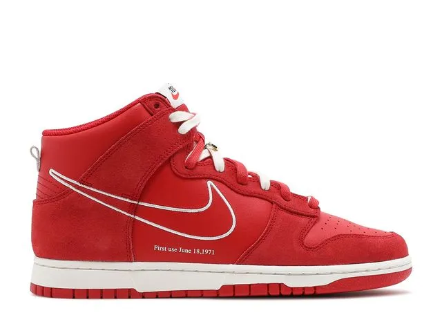 Bend Hike Nike Dunk High First Use Red
