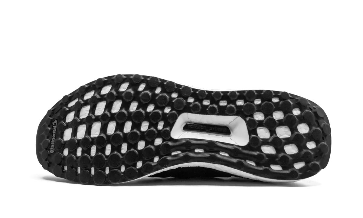 Tide Hike UltraBOOST "Black/White Speckle"