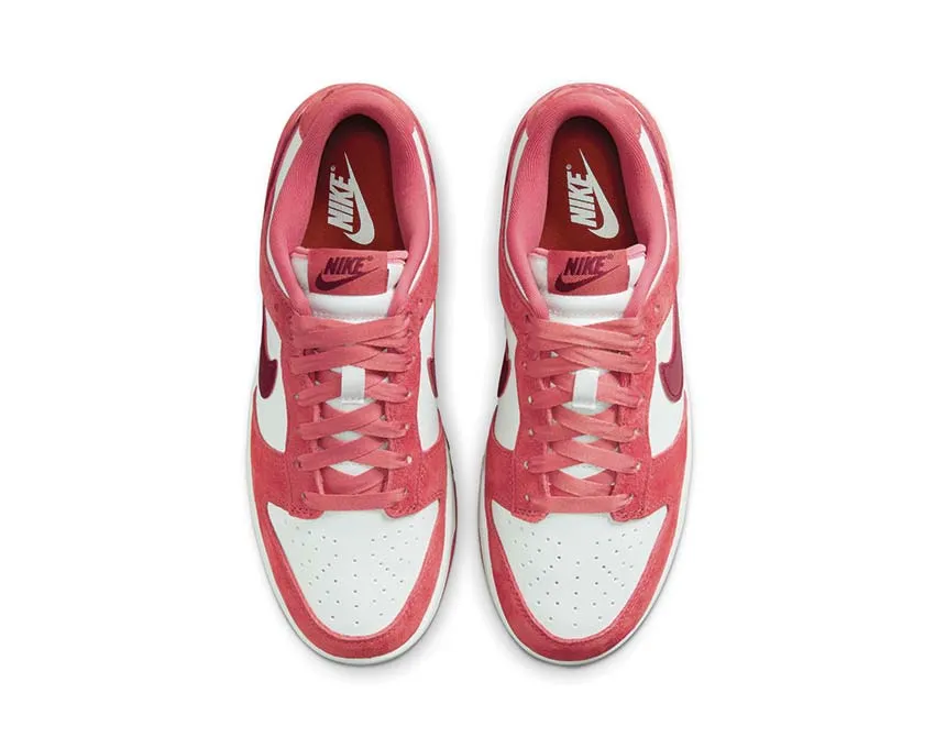 Nike Dunk Low W V.Day Cozy Interior