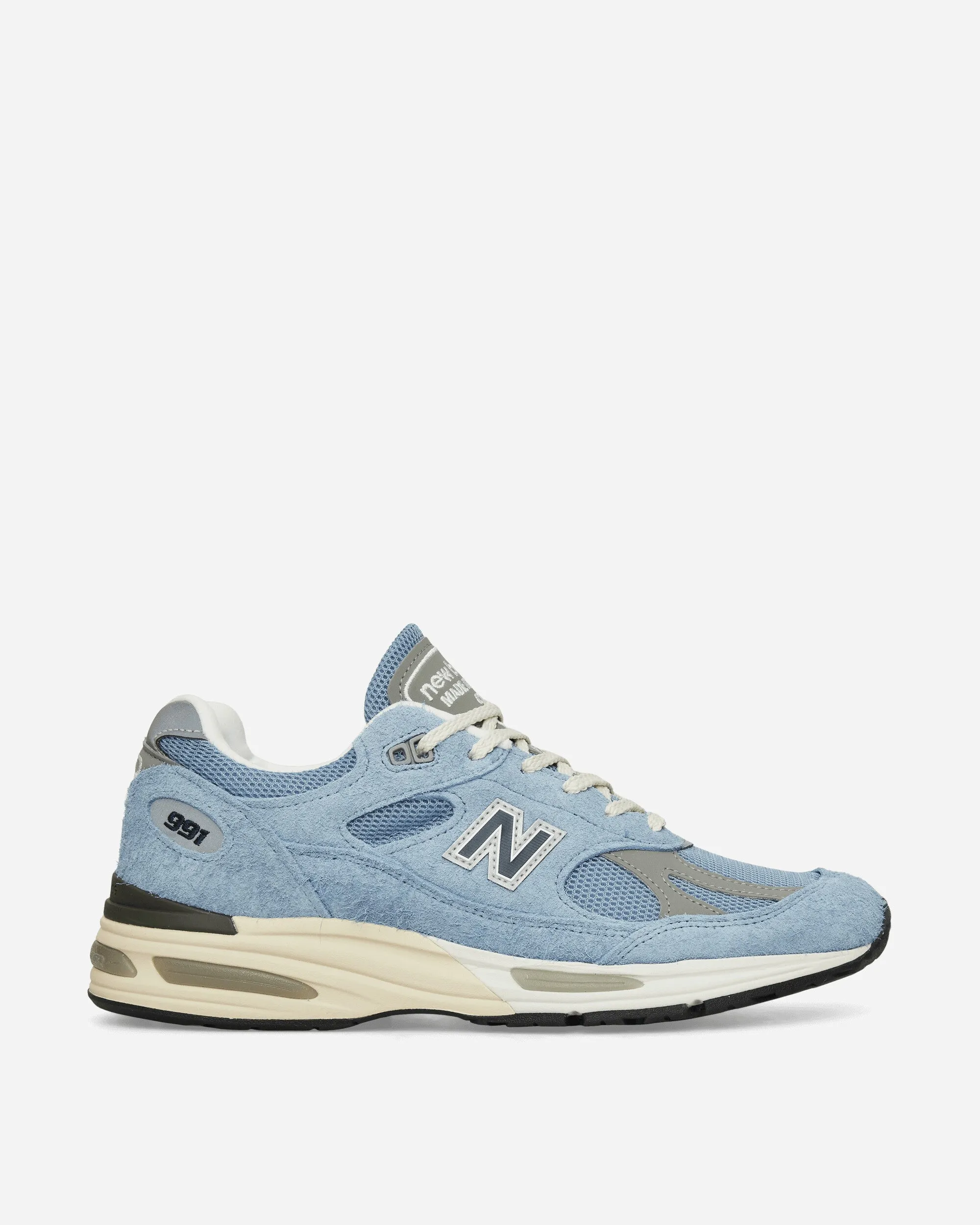 Made in UK 991v2 Grounded Pastels Sneakers Celestial Blue Craftsmanship