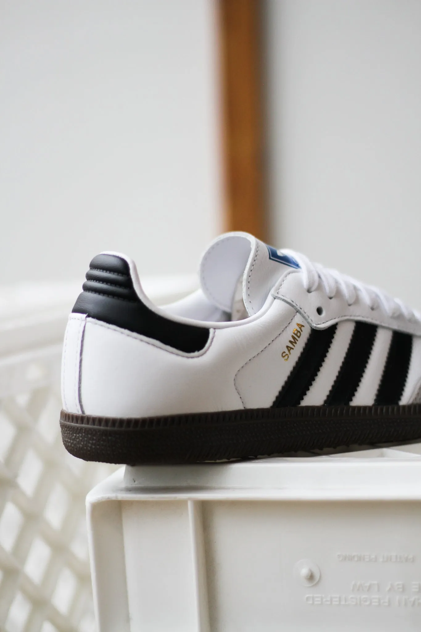 W ADIDAS SAMBA OG "CLOUD WHITE/CORE BLACK/GUM" Beaded Autumn Tone
