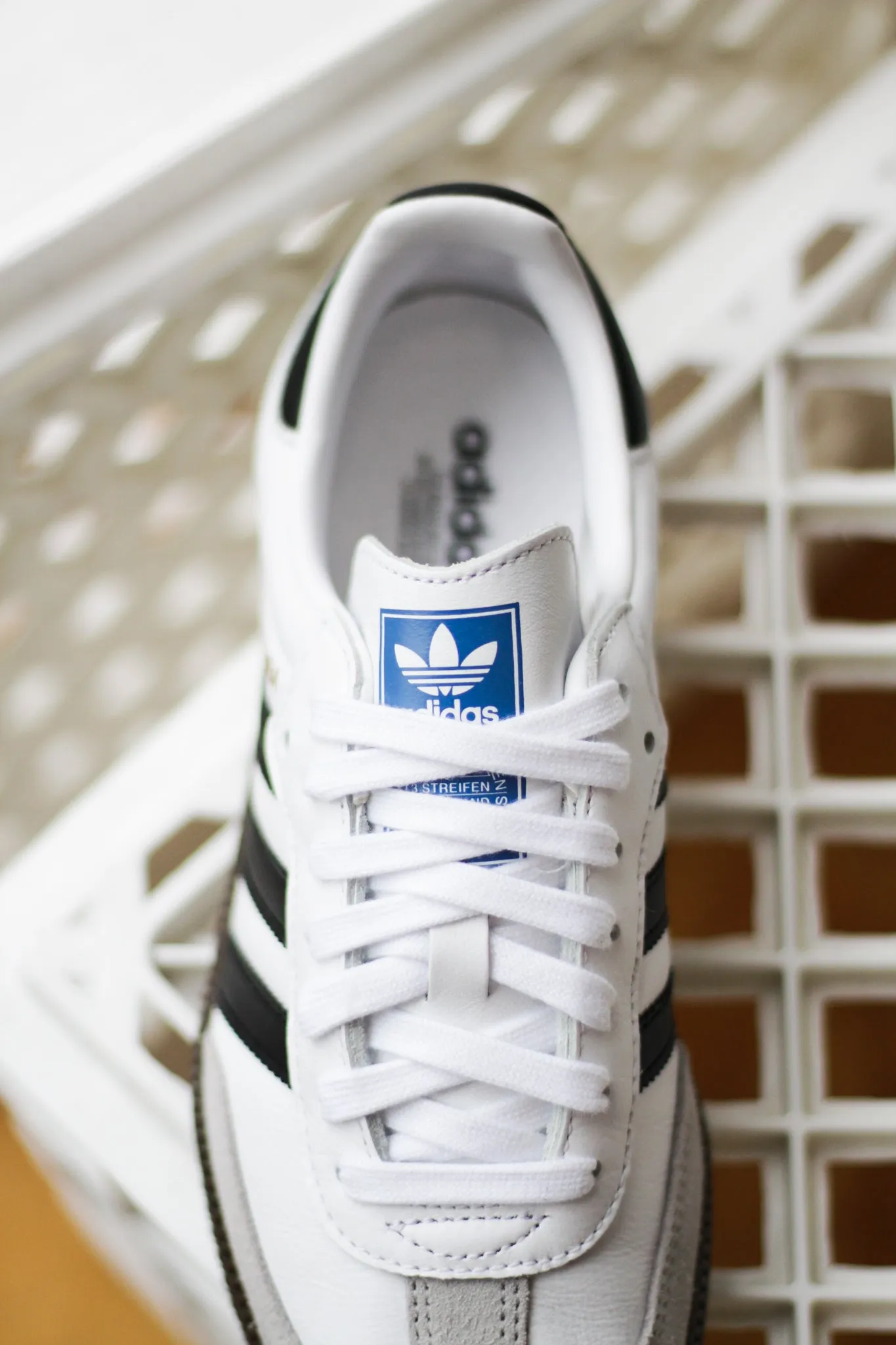 W ADIDAS SAMBA OG "CLOUD WHITE/CORE BLACK/GUM" Beaded warm glow Comfort Flex