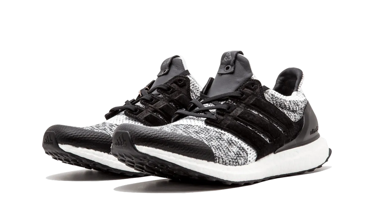 UltraBOOST S.E. "SNS x Social Status" Mesh Flow
