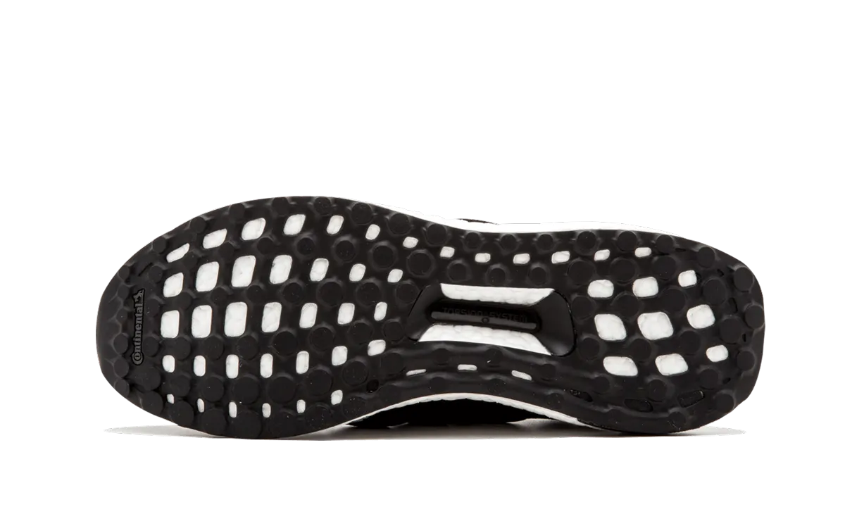 UltraBOOST S.E. "SNS x Social Status" Hill Stroll LaceUp