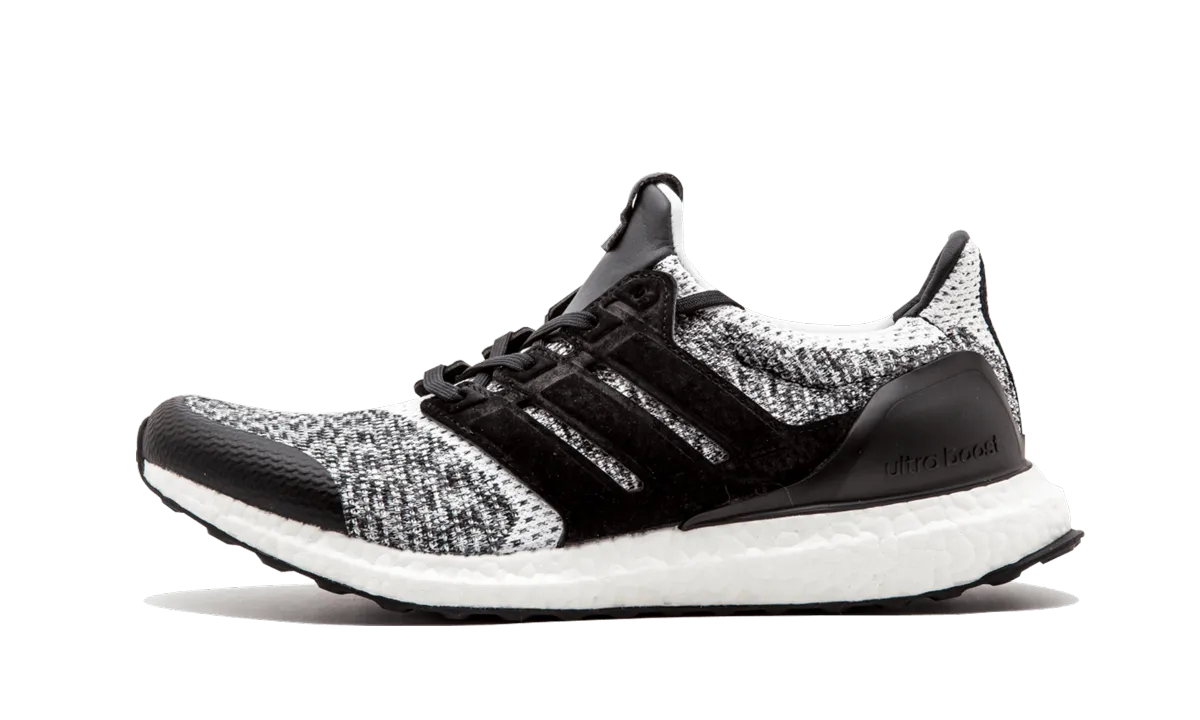 UltraBOOST S.E. "SNS x Social Status" lake walk