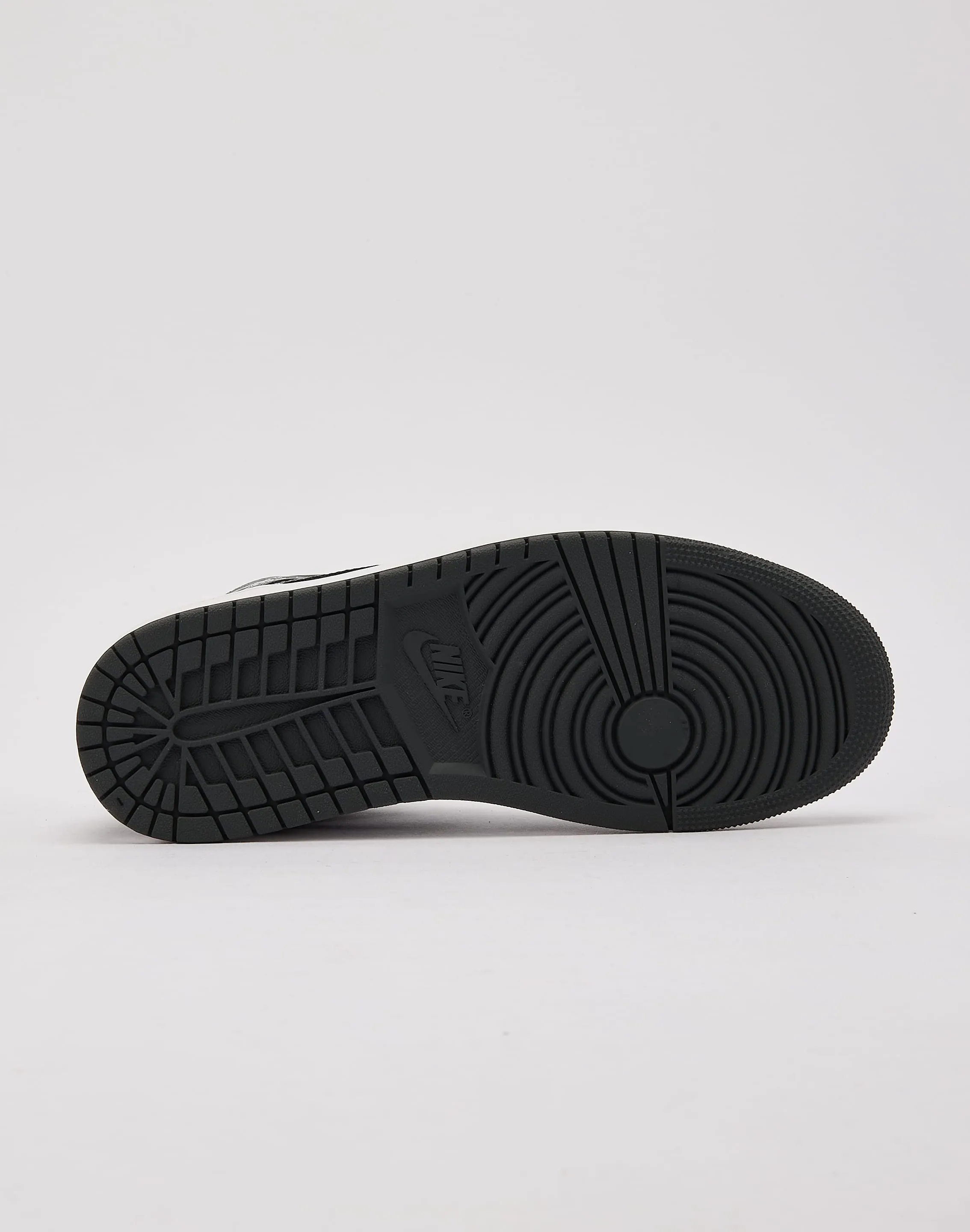 Short Trip Cold Tone Jordan Air Jordan 1 Mid