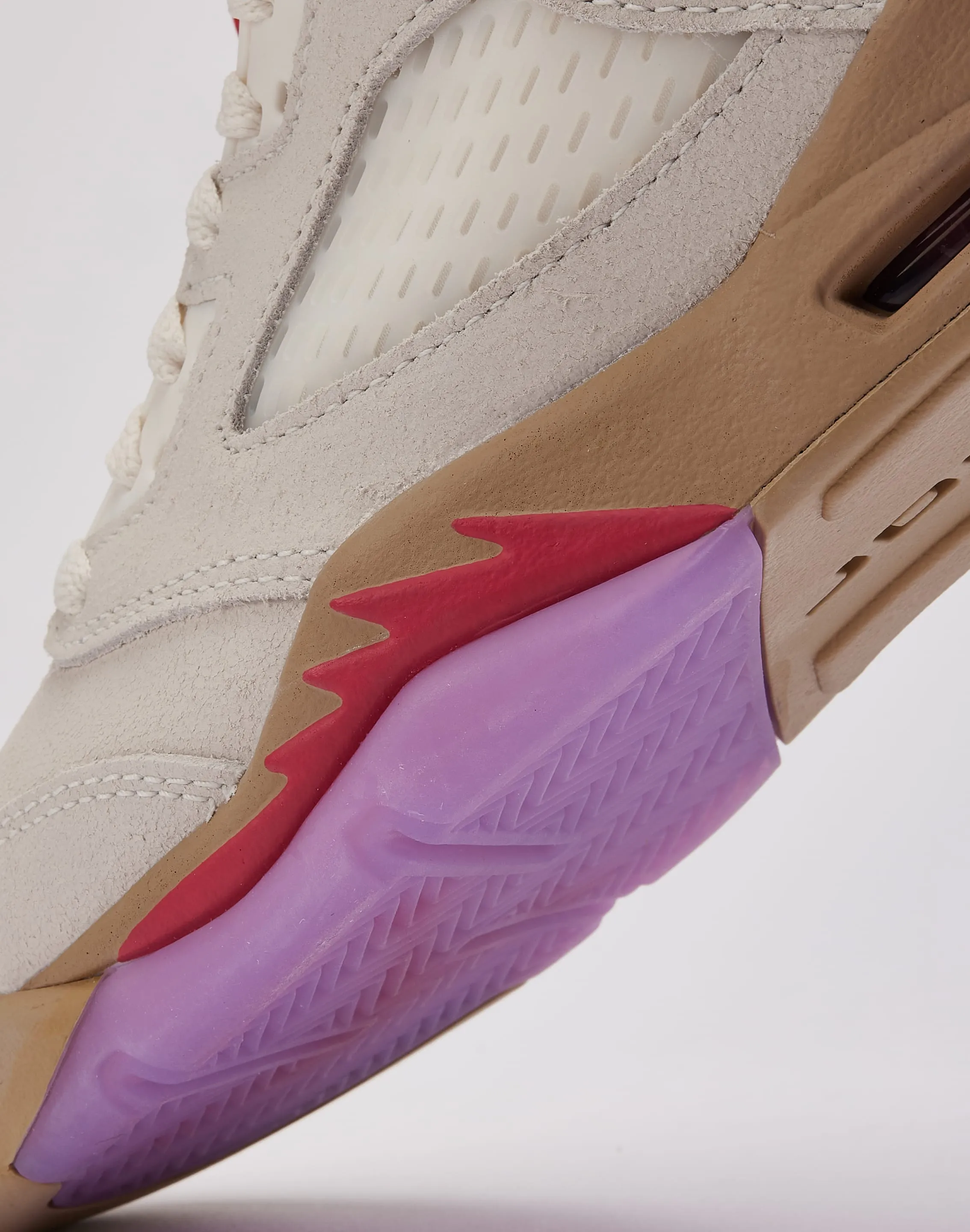 Jordan Air Jordan 5 Retro Low 'Peanut Butter & Jelly' Grade-School Earth Mood Metal Edge