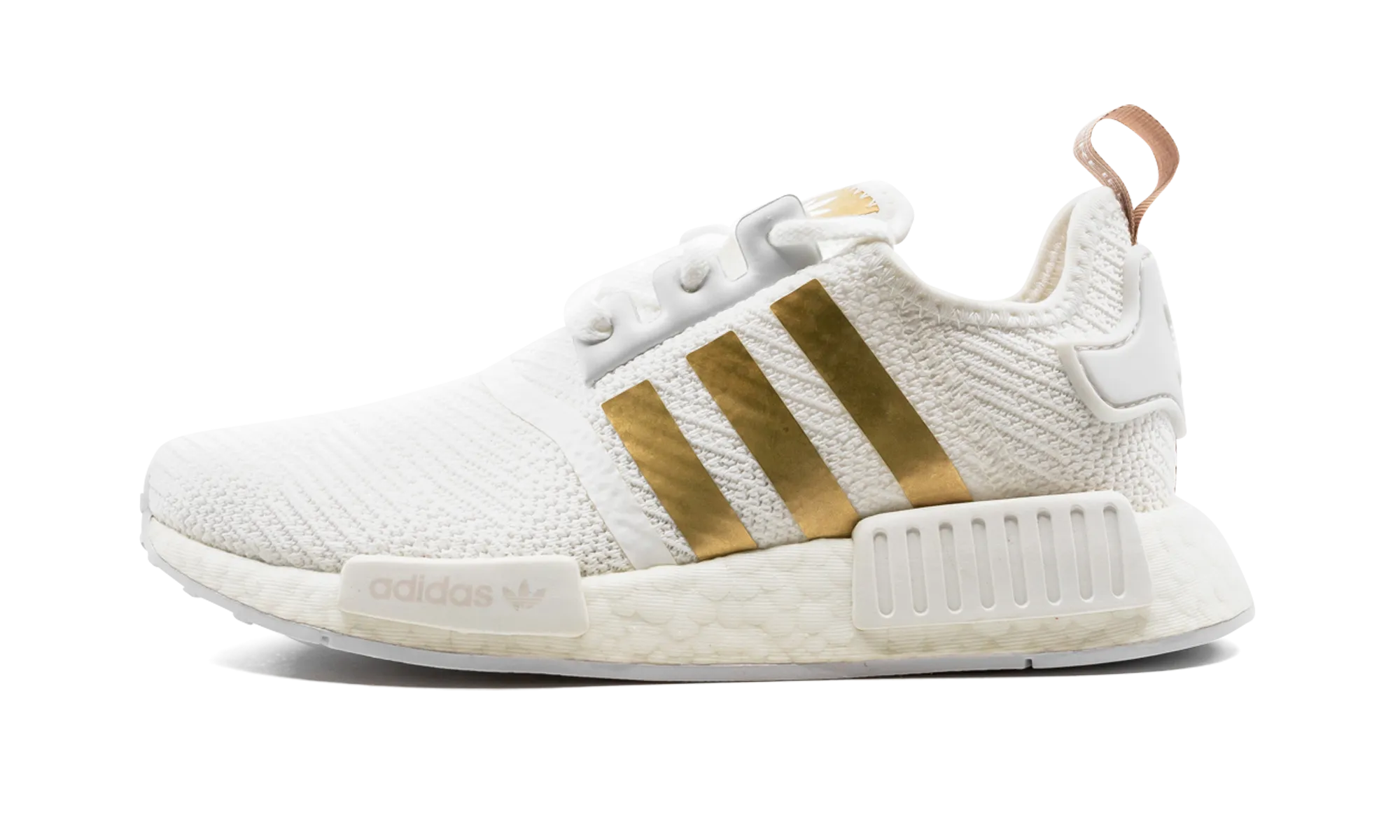 Travel Gear Chill Moves NMD R1 WMNS