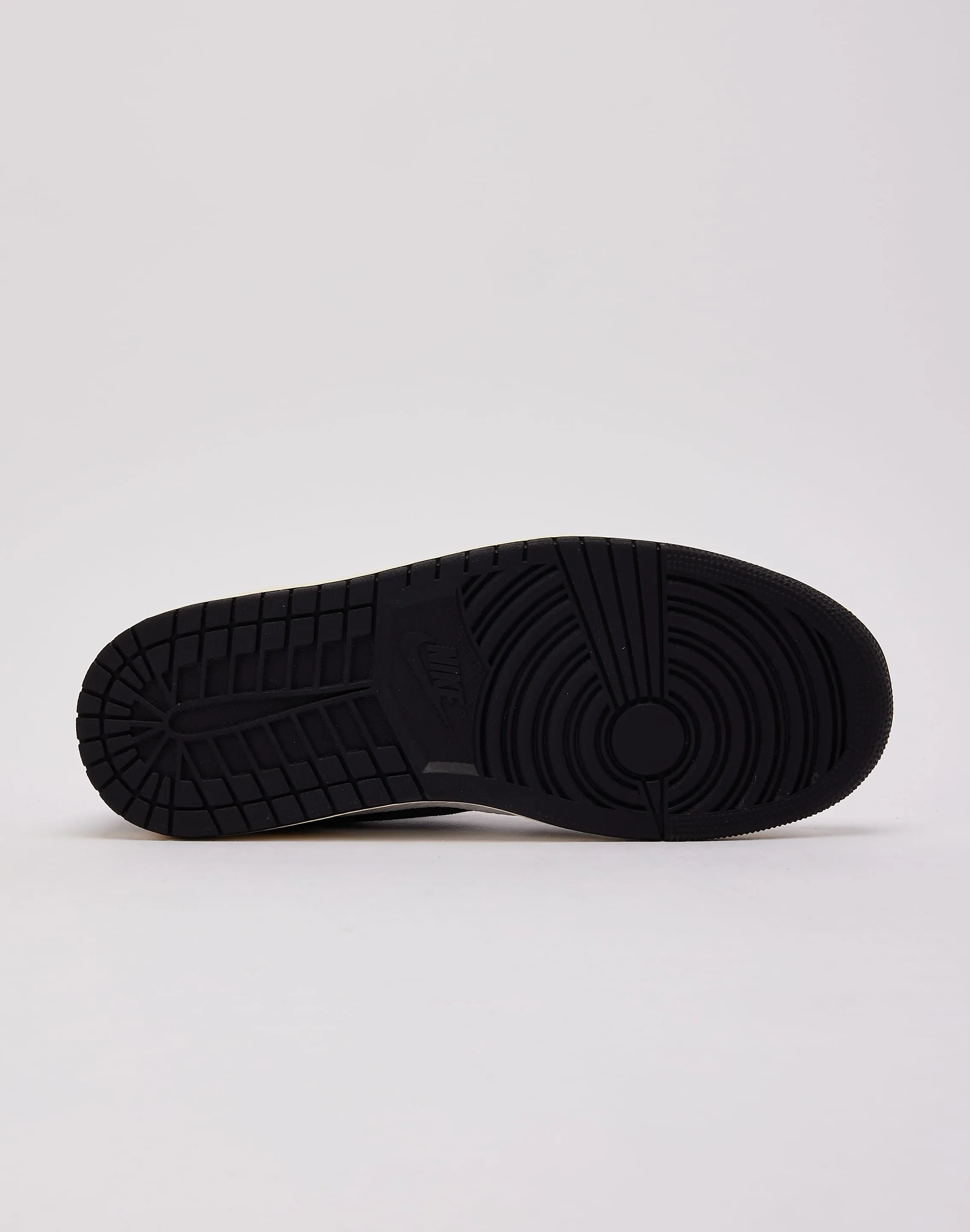 Jordan Air Jordan 1 Mid SE Comfort Stand