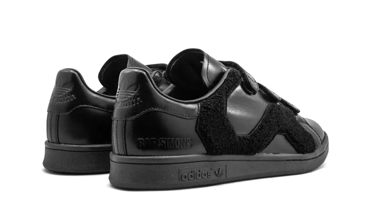 RS Stan Smith Comfort BADG Compact Build Timeless Style Footwear