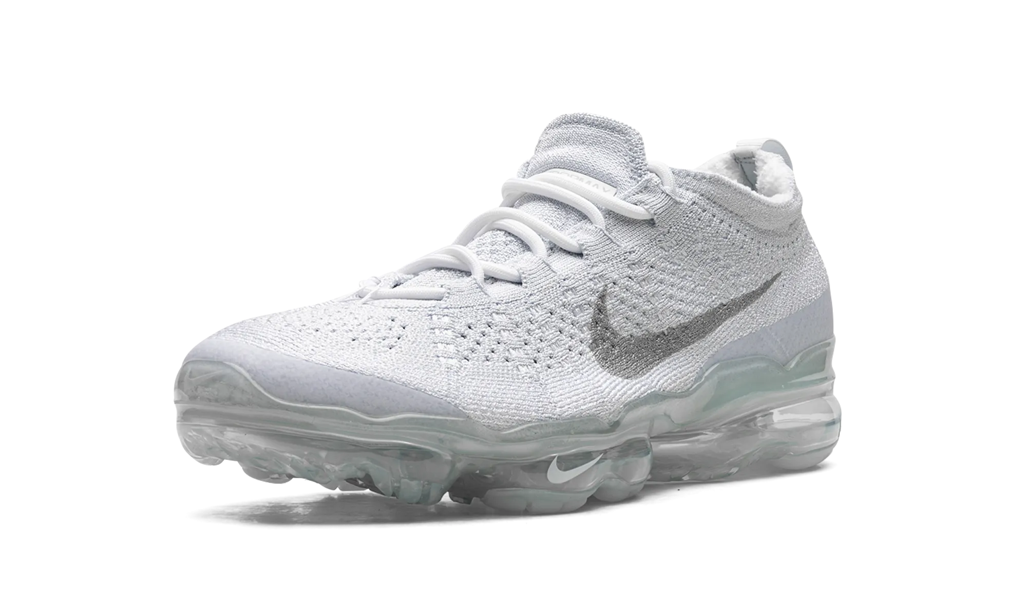 Vapormax 2023 Flyknit "Pure Platinum" running on treadmills curved - last shoes