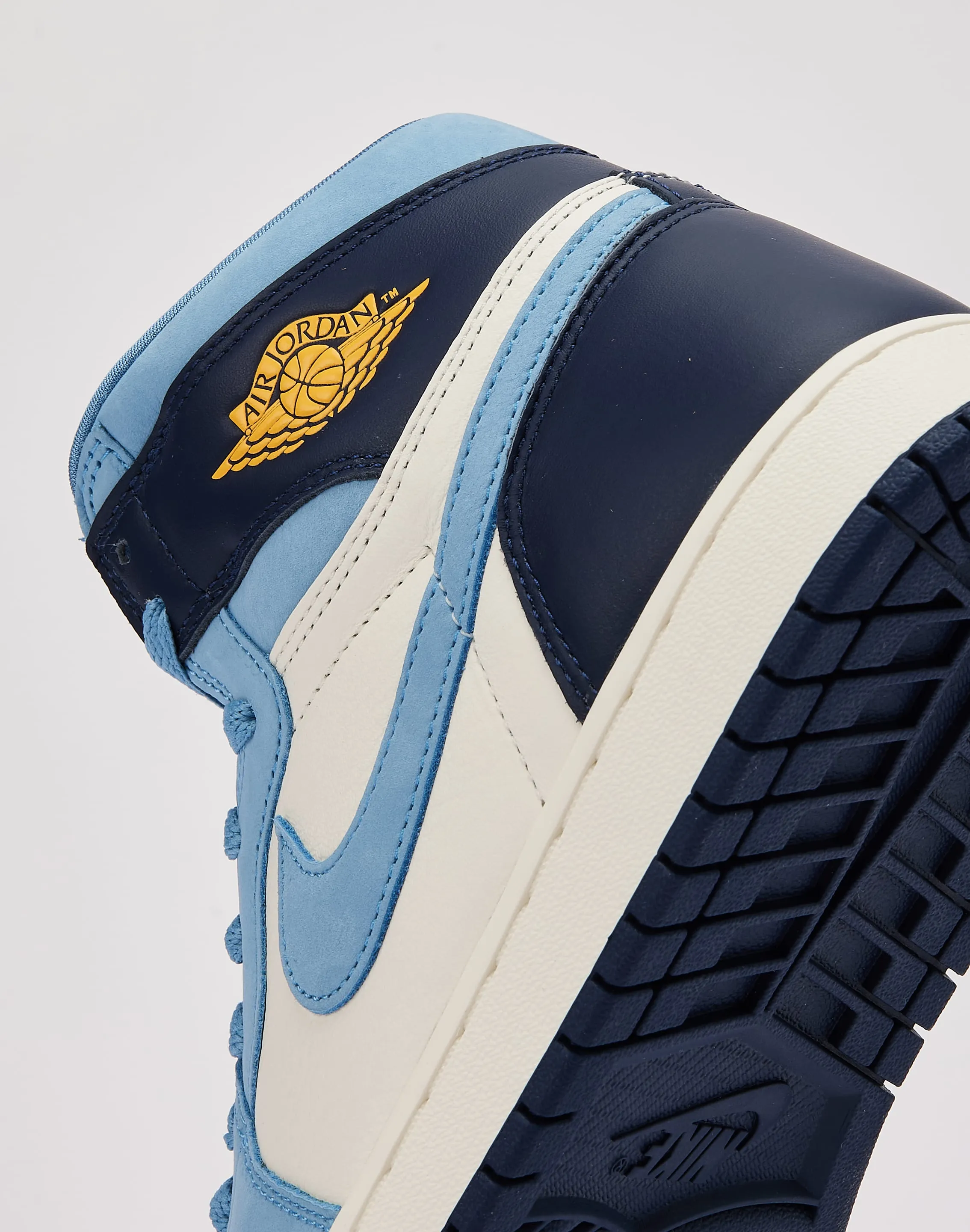 Heart Glow Toe Guard Jordan Air Jordan 1 Retro High OG 'First In Flight'