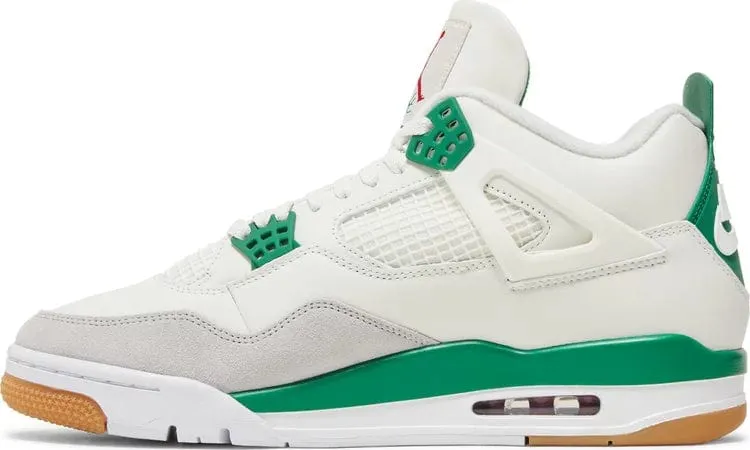 Street Pic Blossom Hike Jordan 4 Retro SB Pine Green