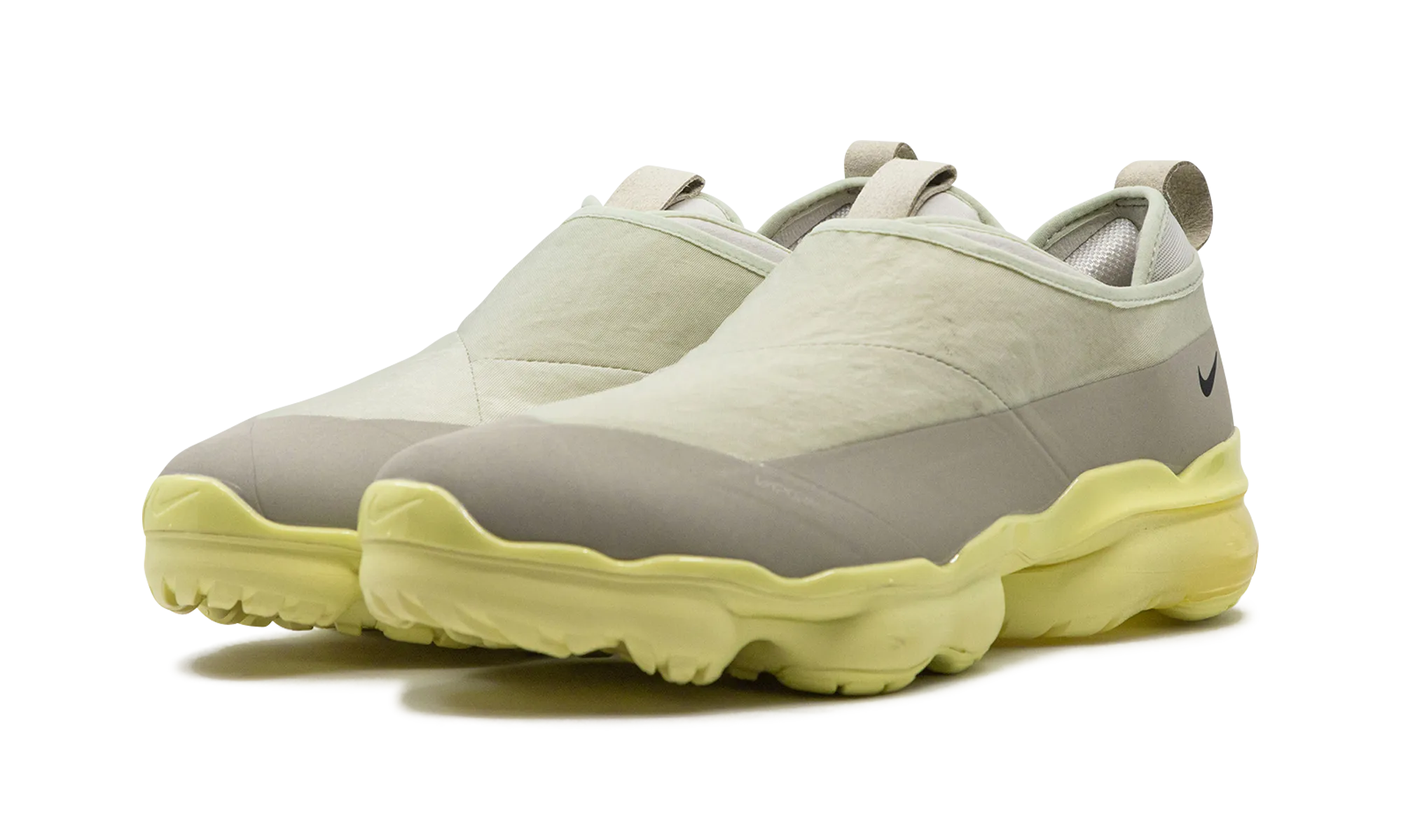 VaporMax Moc Roam "Light Stone" grip - enhancement - effectiveness shoes dusk running shoes