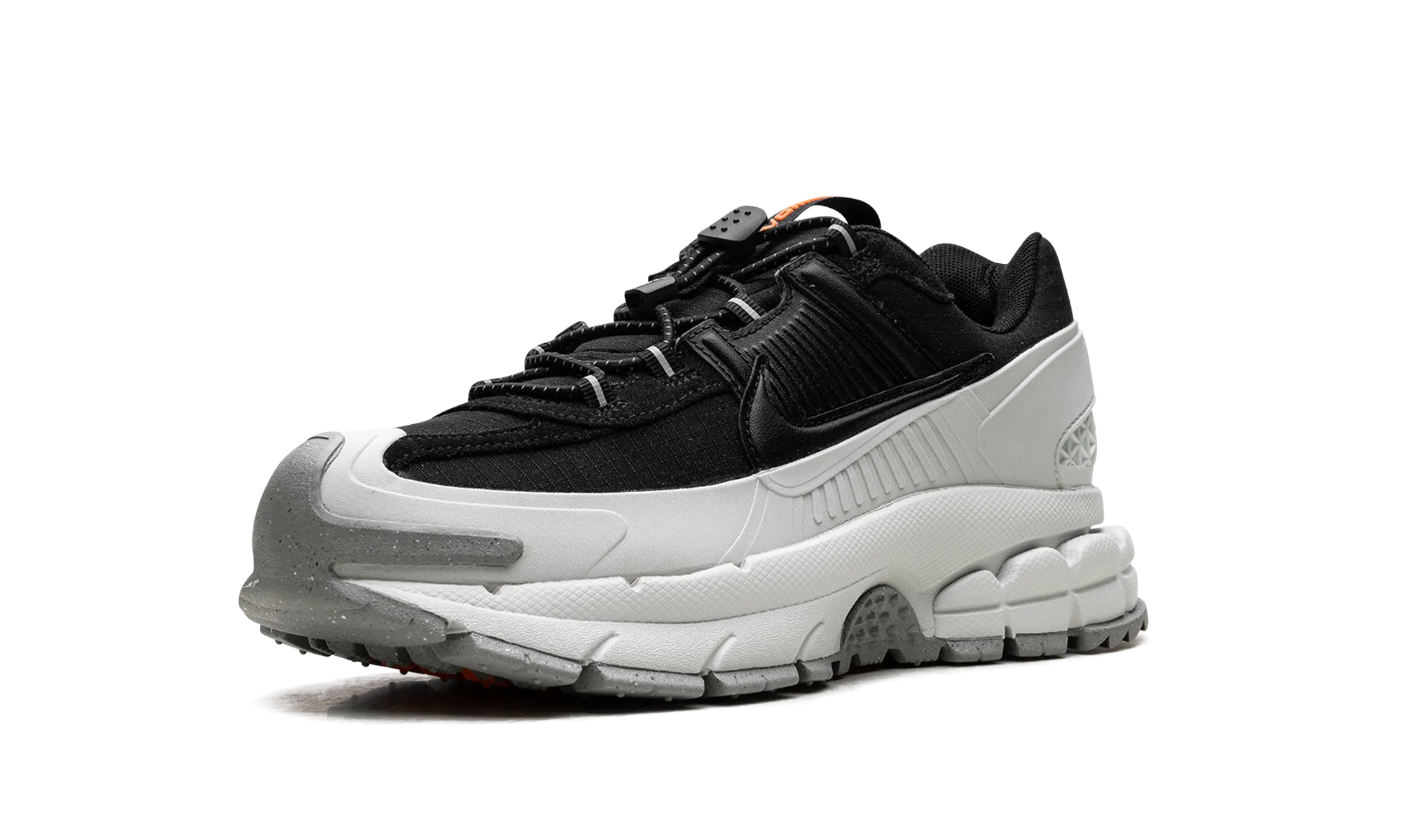 Zoom Vomero 5 Roam "Black Light Silver" functional - design