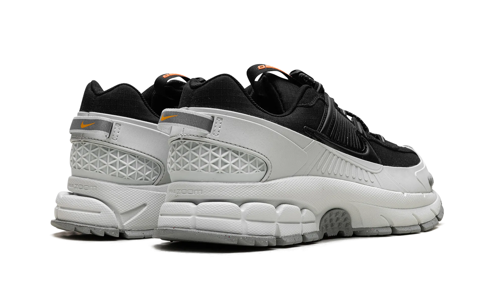 Zoom Vomero 5 Roam "Black Light Silver" outdoor adventurer shoes