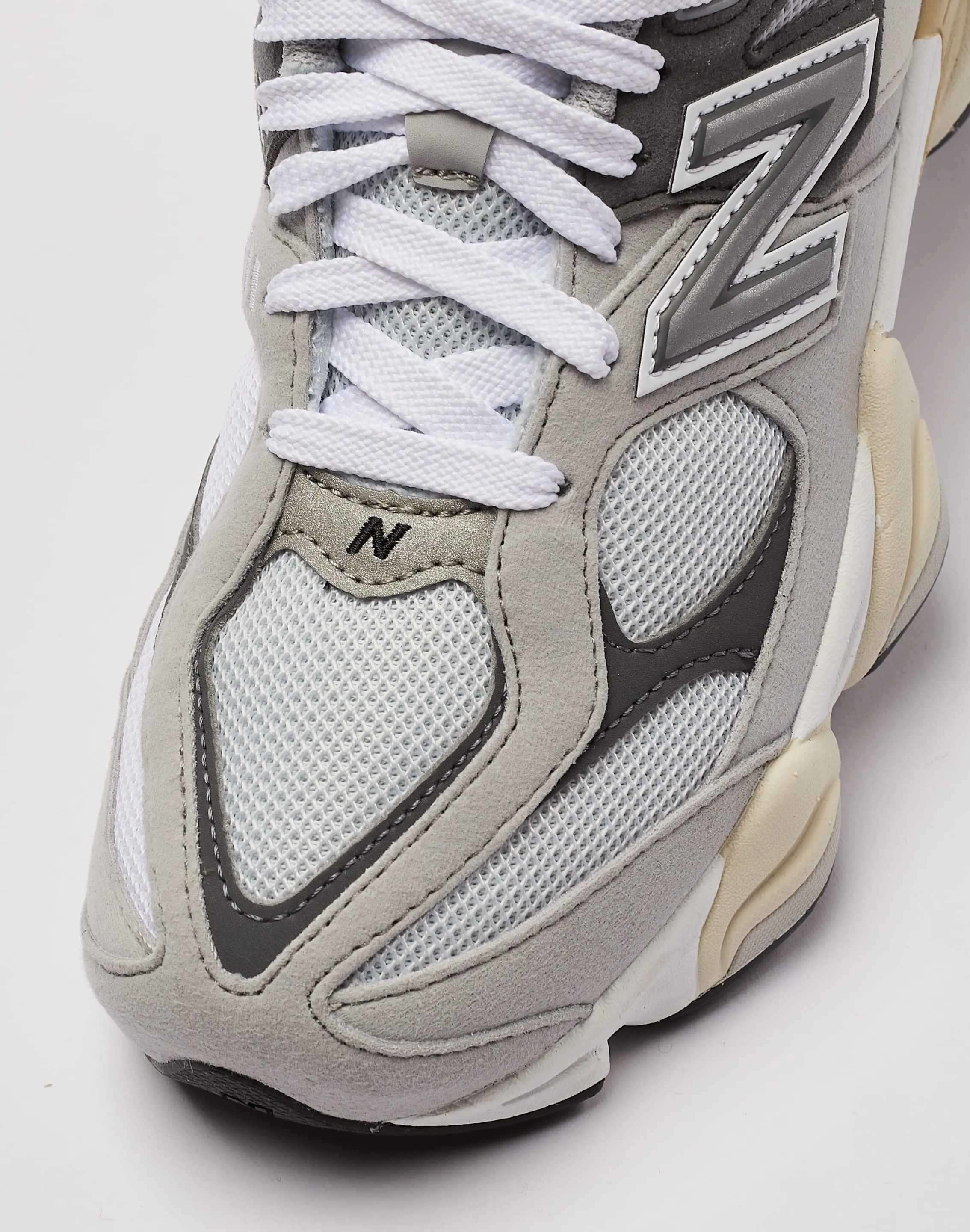 Skip Step New Balance 9060 Grade-School