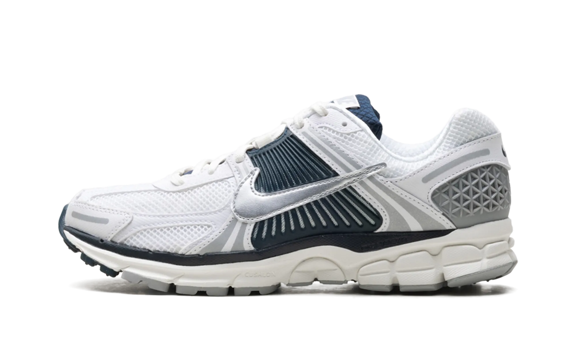 Air Zoom Vomero 5 WMNS "White Armory Navy" Colossal durability