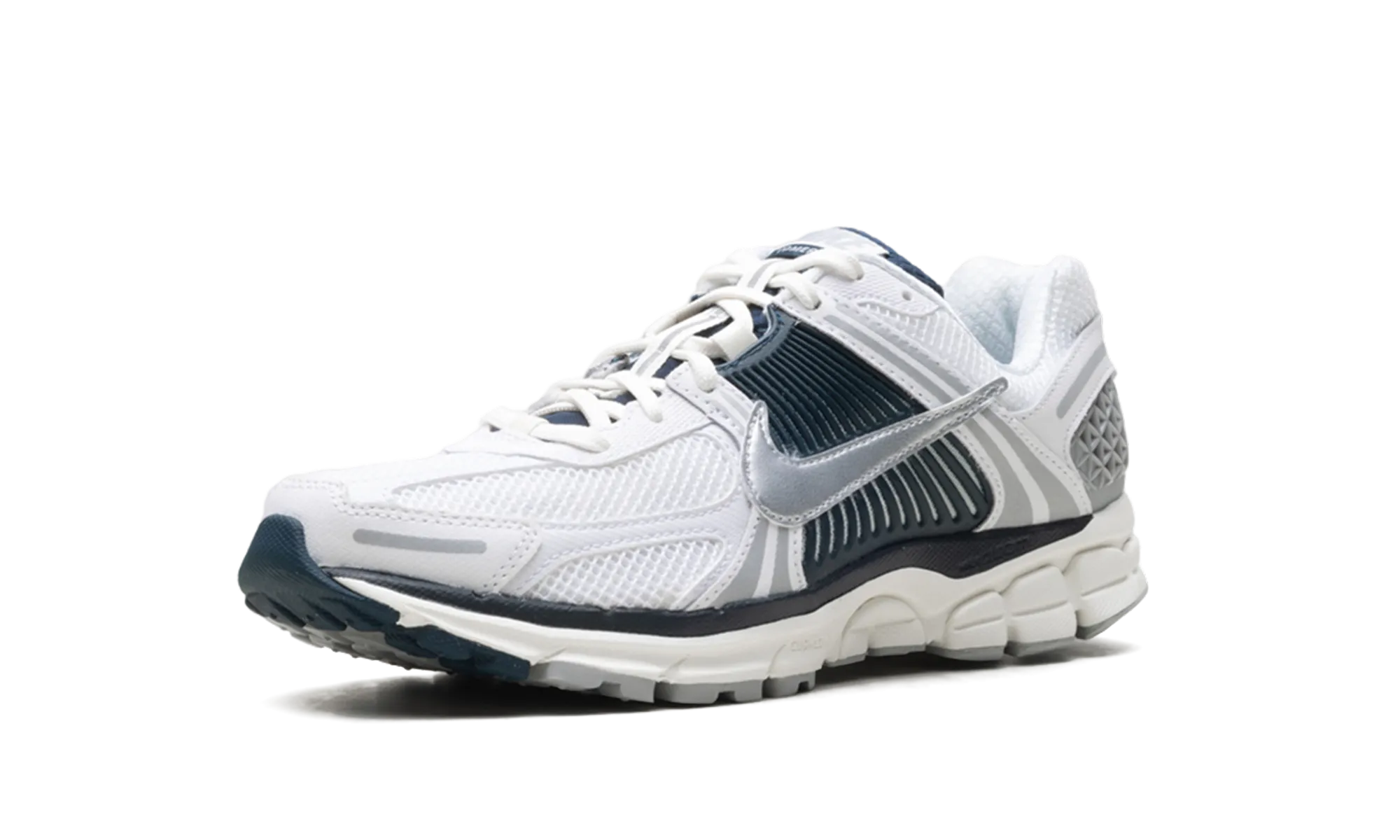 Air Zoom Vomero 5 WMNS "White Armory Navy" running for mental clarity