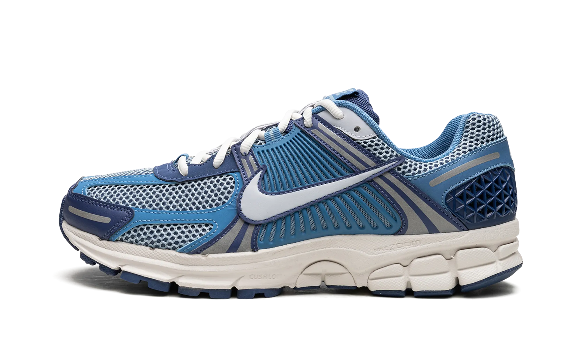 lace - up shoe model Zoom Vomero 5 "Worn Blue"