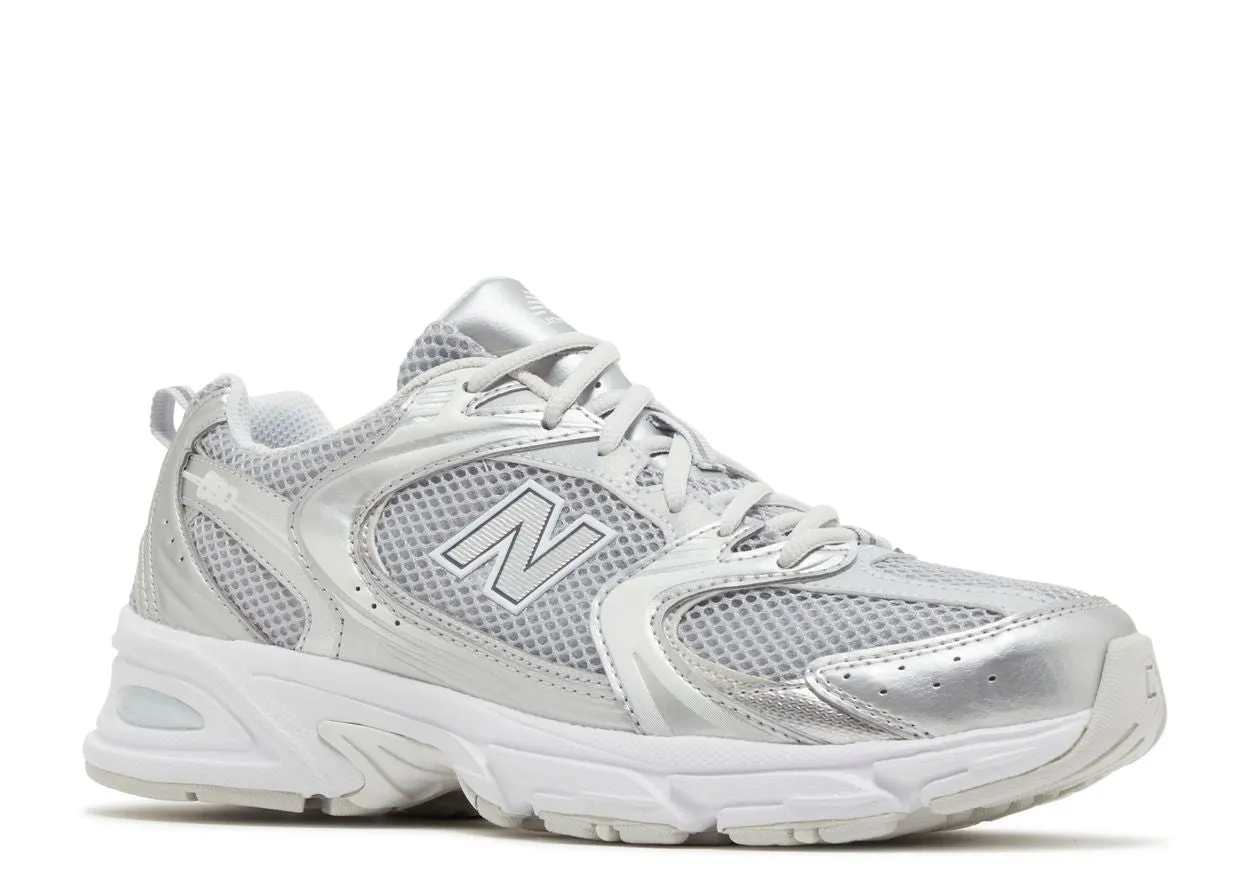 New Balance 530 Moonbeam Silver Metallic Breathable fabric Premium cushioning