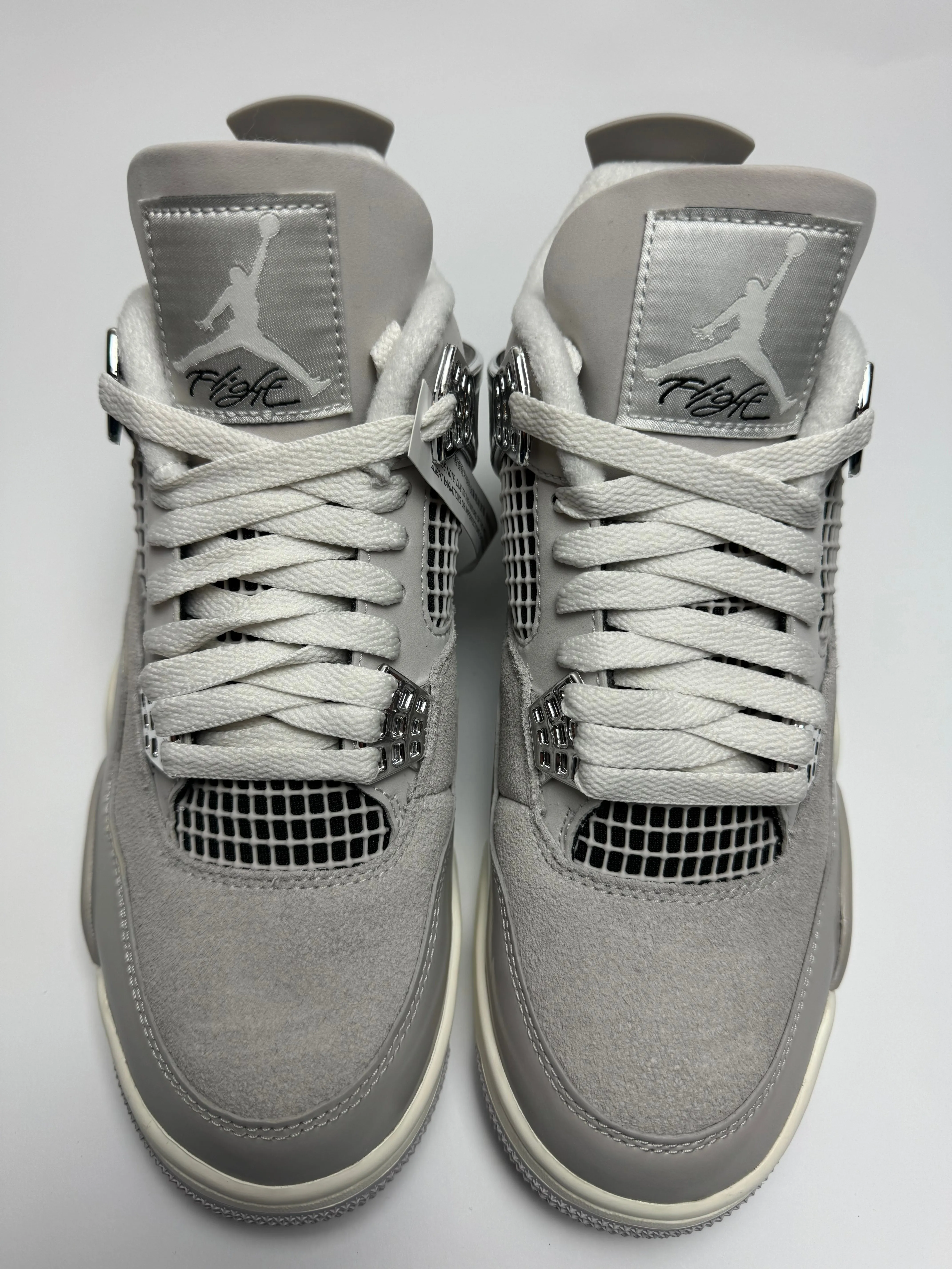 Air Jordan 4 "Frozen Moments" Simple Comfort
