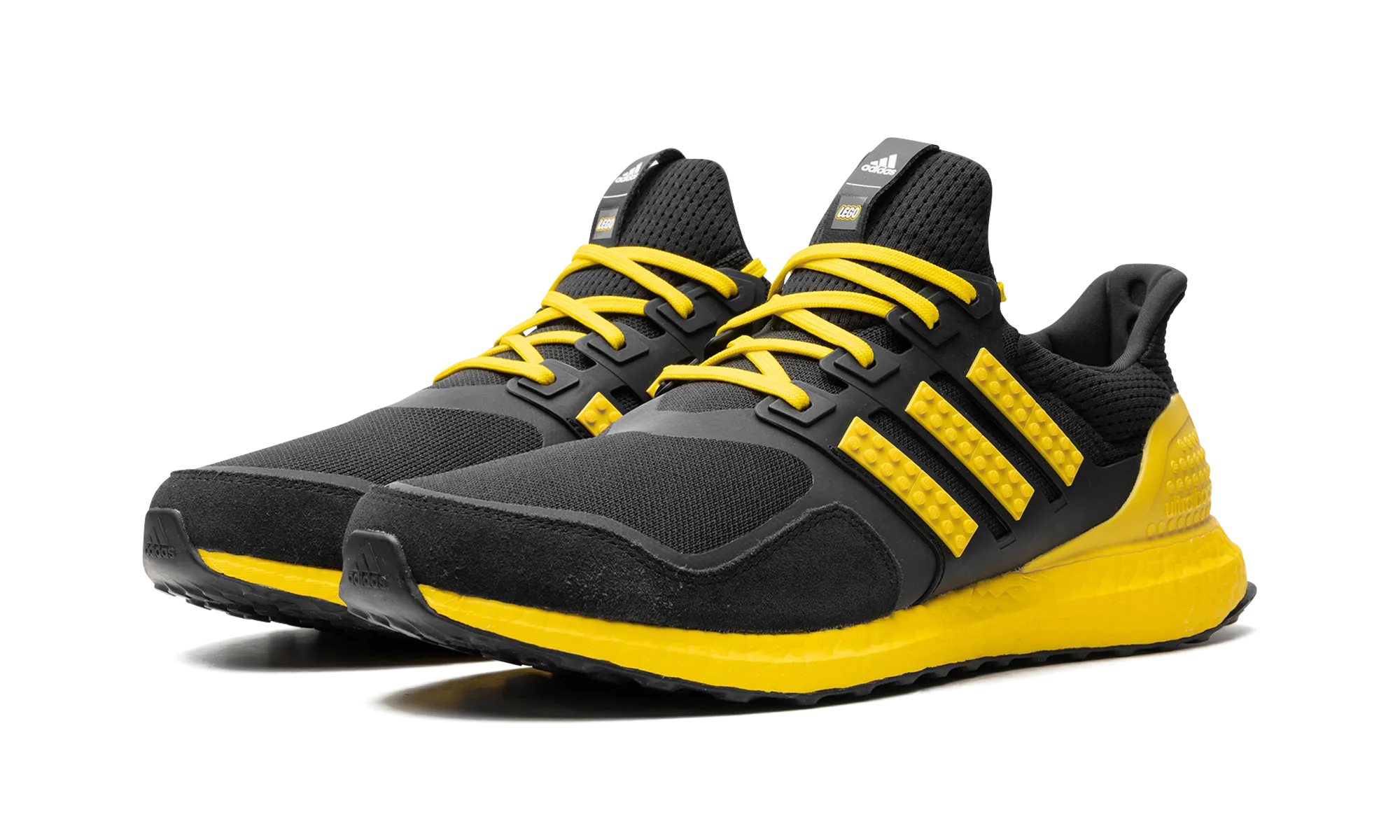 Lego - Ultraboost DNA "Core Black / Yellow / Core Black" Sport Luxe subtle style