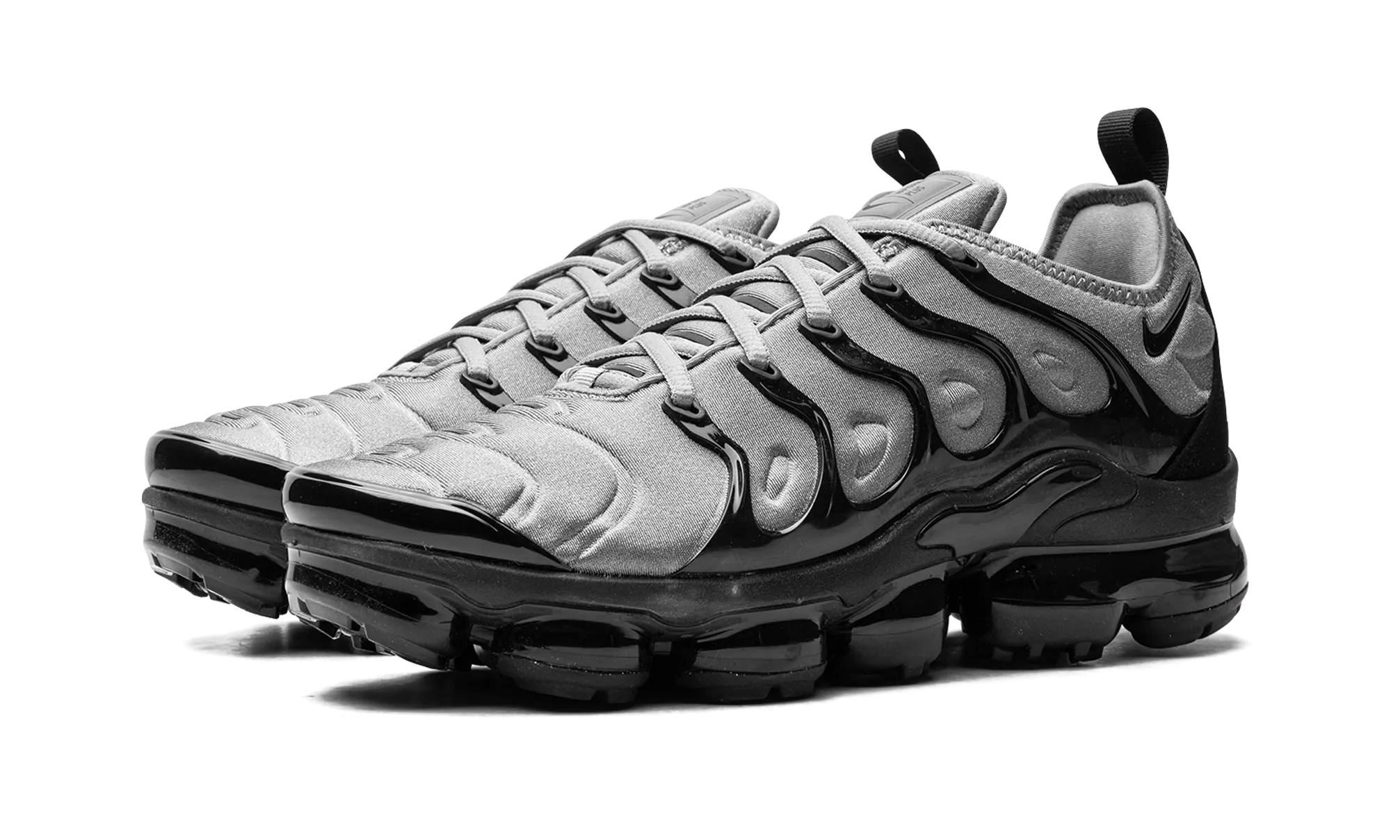 running on an indoor track shoes Comfortable foot wrap Air Vapormax Plus "Cool Grey Black"