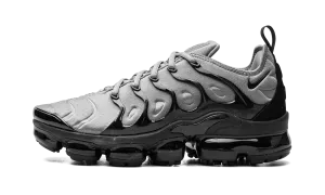 racquetball player shoes Air Vapormax Plus "Cool Grey Black"