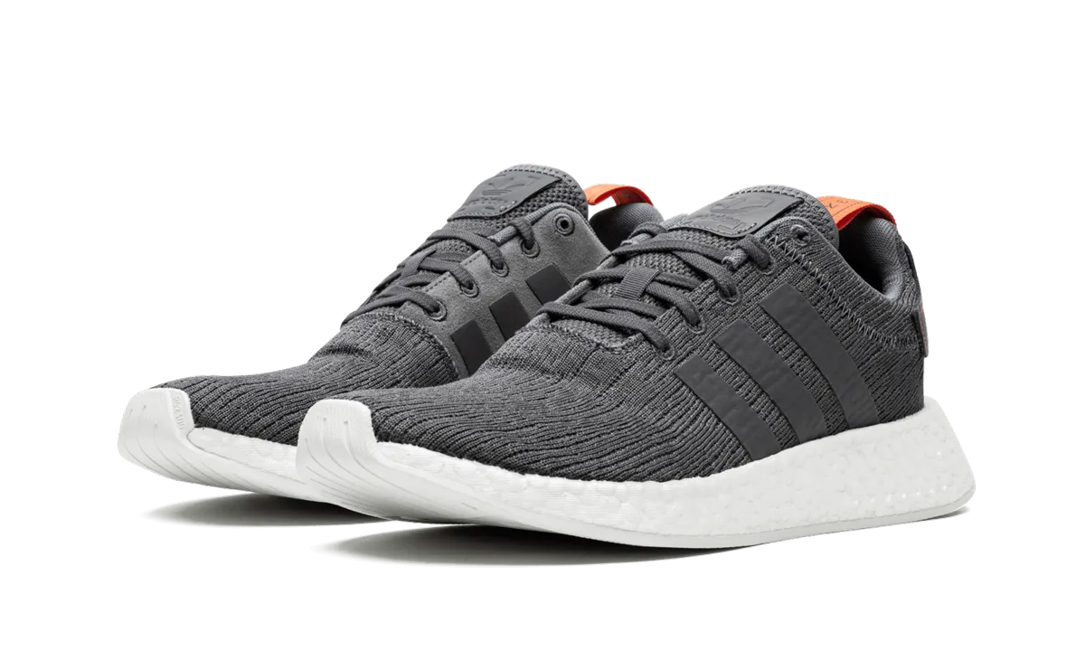 NMD_R2 Easy Day