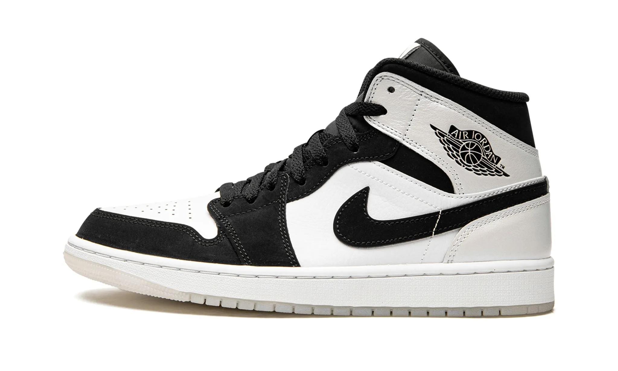 Air Jordan 1 Mid Diamond Foot Control