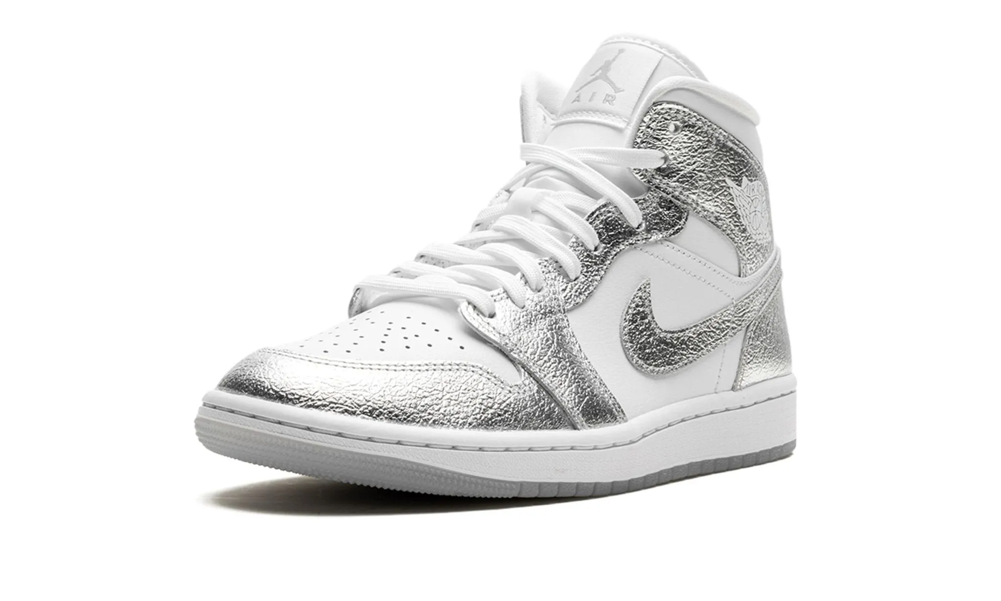 Dry Steps Wmns Air Jordan 1 Mid SE 'Metallic Silver'