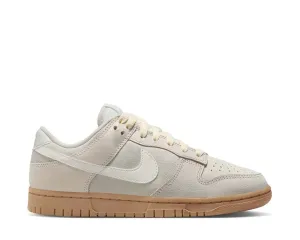 Market Go Sleek Detail Nike Dunk Low SE