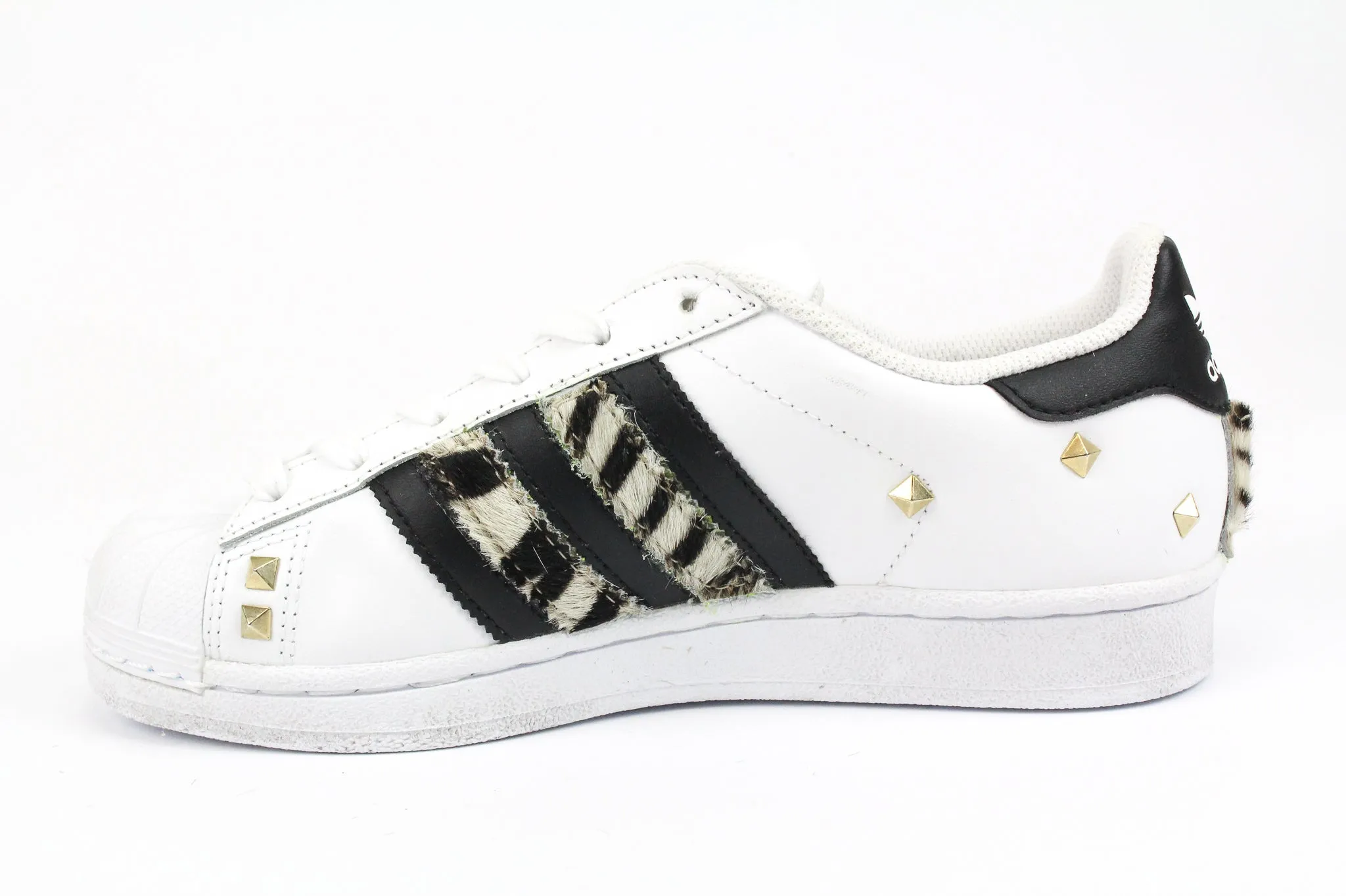 Fresh Steps Adidas Superstar Zebrate Borchie & Graffiti