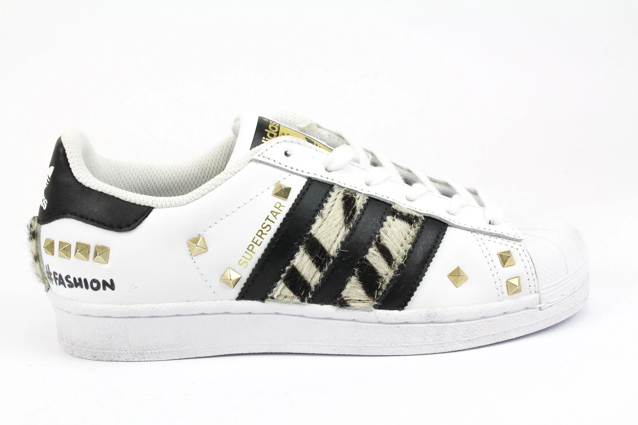 Stretch Step Fashionable color scheme Adidas Superstar Zebrate Borchie & Graffiti