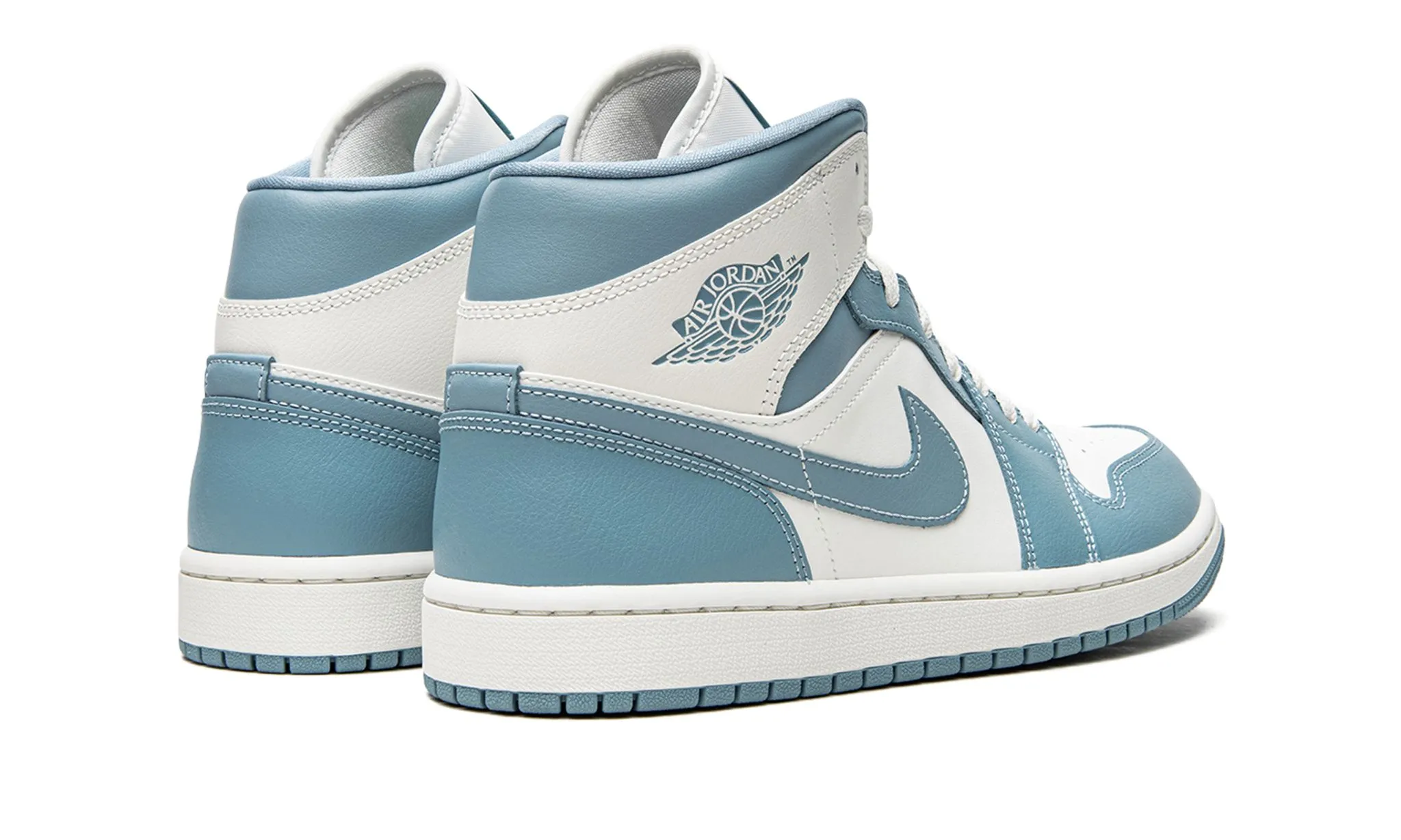 Wmns Air Jordan 1 Mid University Blue Pure Fit Ergonomic Feel