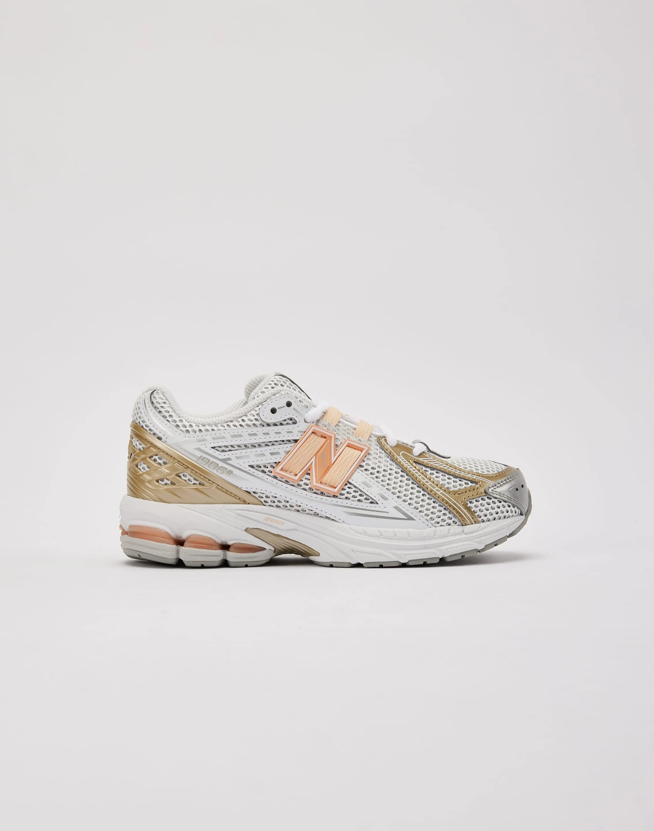 New Balance 1906R Grade-School Simple Edge