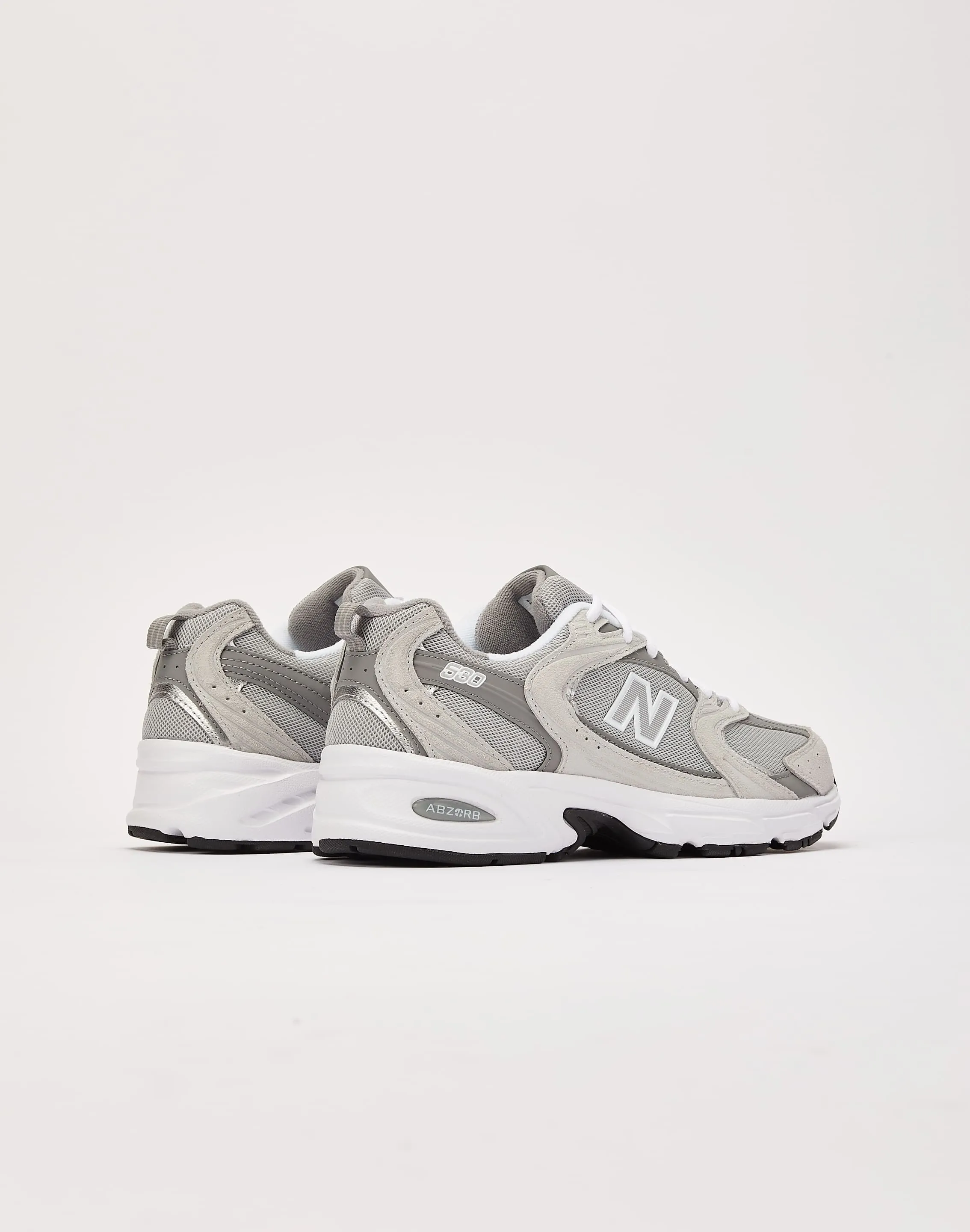 Lightweight Trend Style New Balance 530