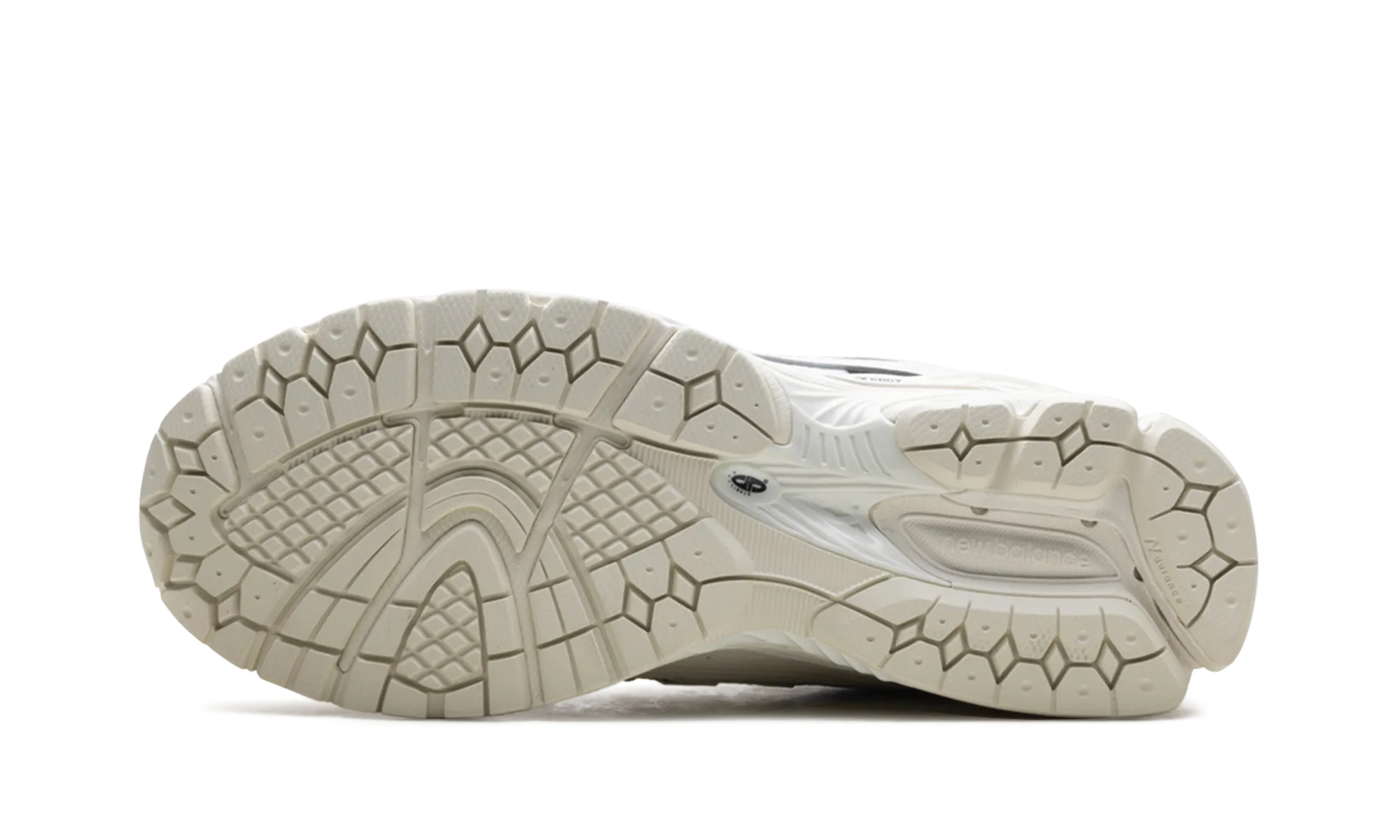 1906R "Polka Dot Sea Salt" Path Walk