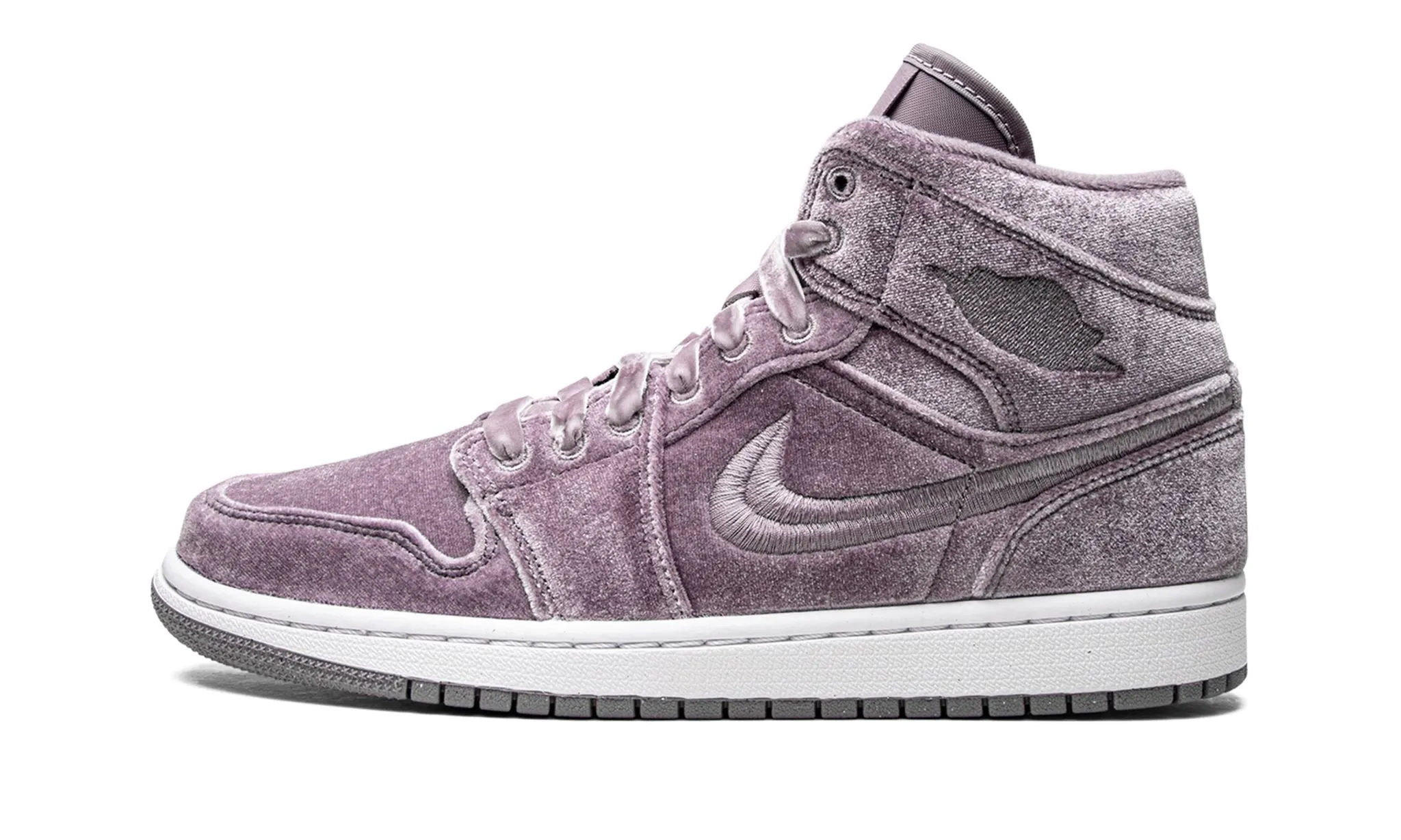 Wmns Air Jordan 1 Mid SE Purple Velvet Comfy Wear Street Wear