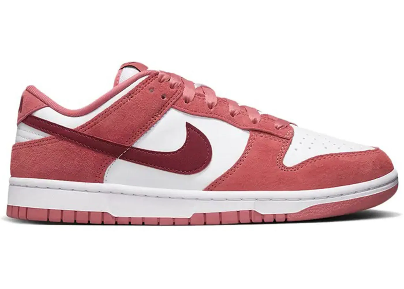 NIKE DUNK LOW VALENTINE'S DAY (2024) (WOMEN'S) Travel Walk