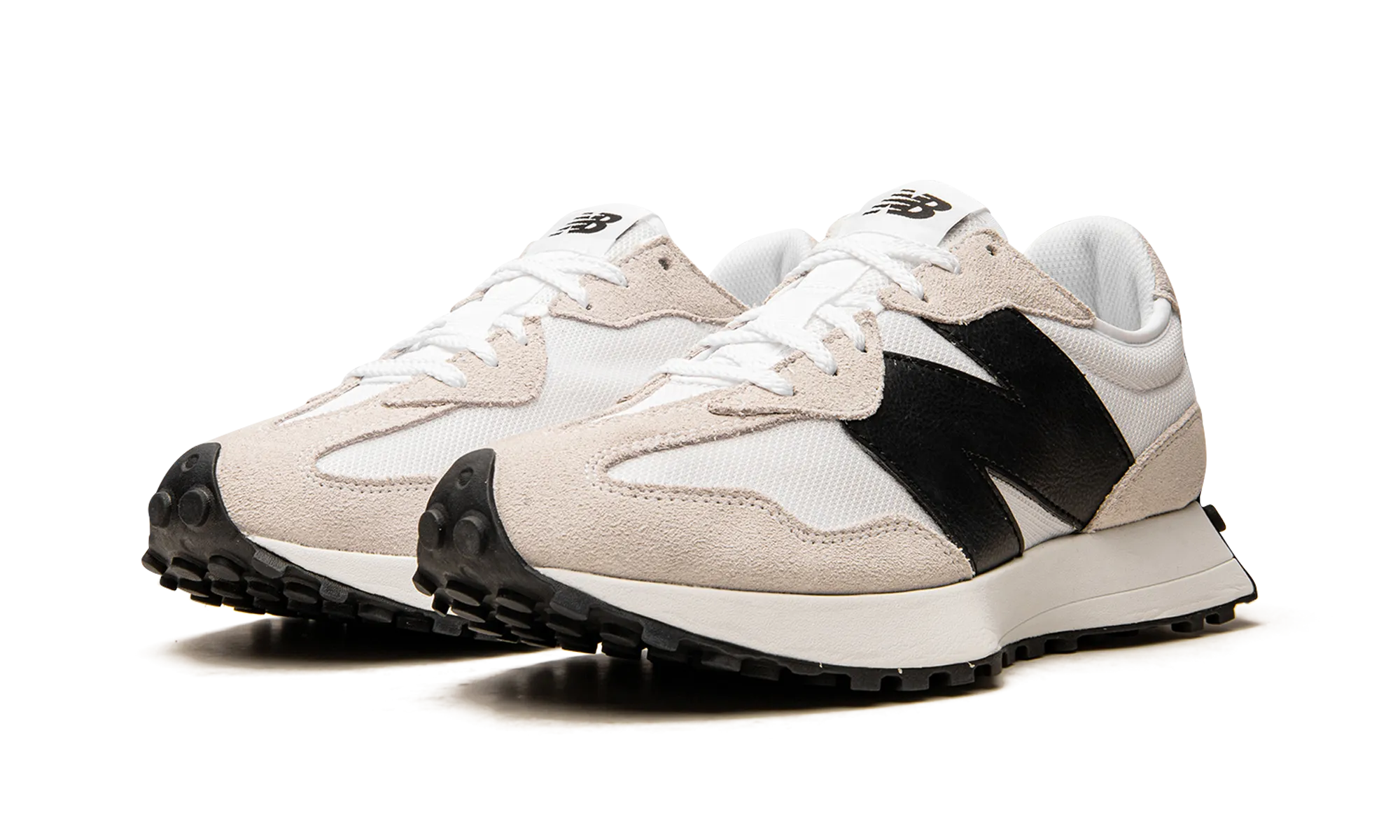 Quick Hop 327 "White / Black"