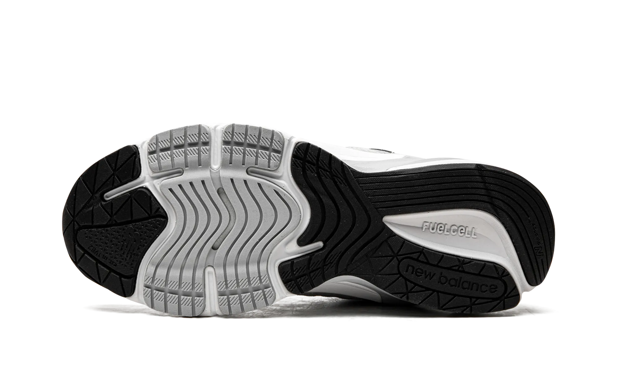 990v6 "Grey" ZipUp Travel Outfit