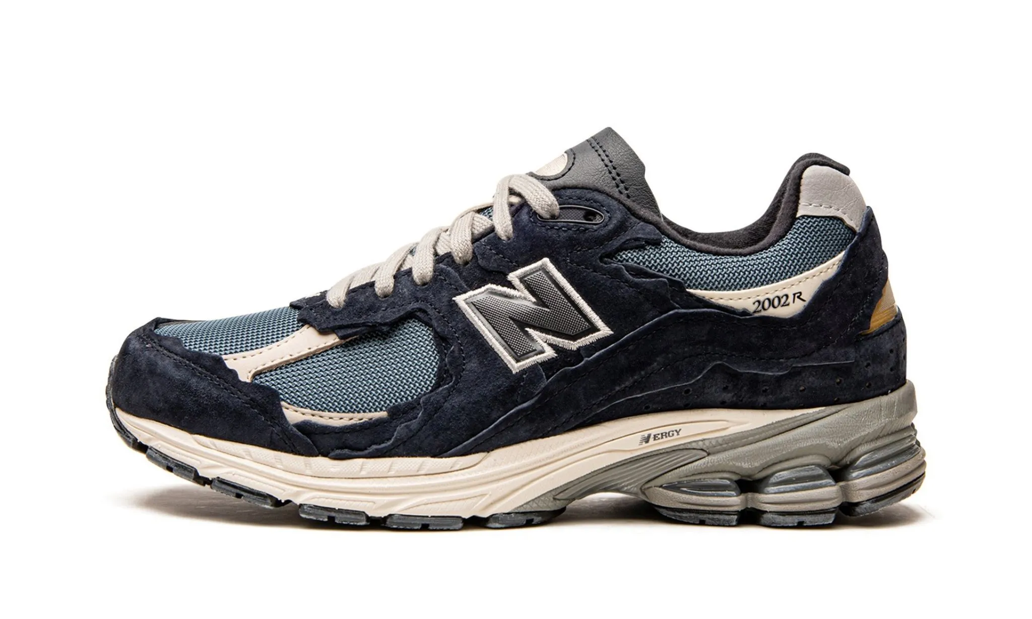 Winter Warm New Balance 2002R "Protection Pack - Dark Navy"