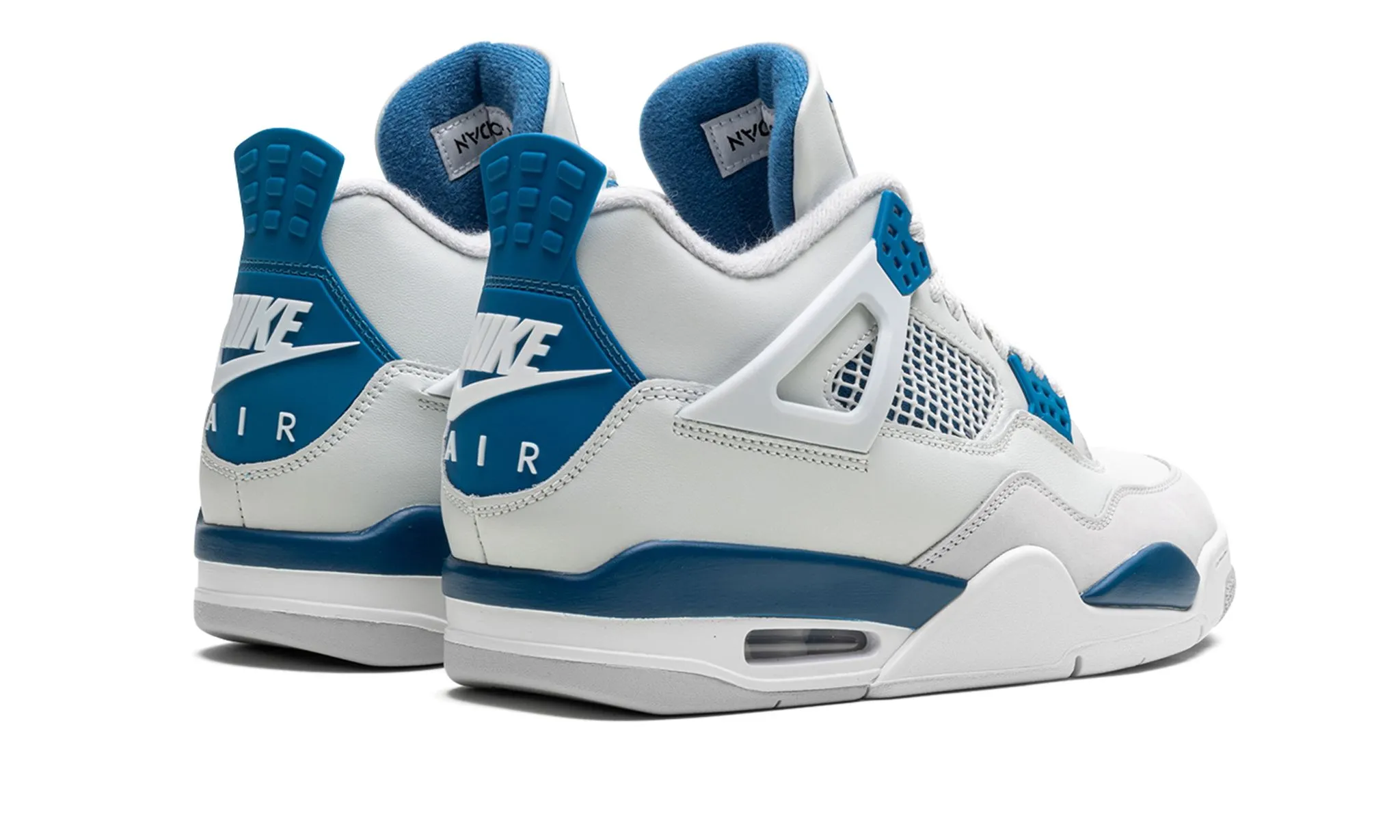 Jordan 4 Retro "Military Blue" (2024) Timeless Feel