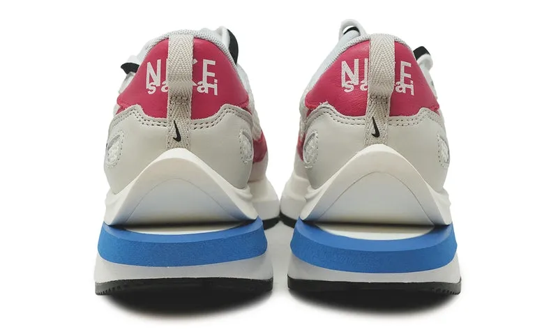 Light Run Nike Vaporwaffle x Sacai Sport Fuchsia Game Royal (CV1363-100) Men's Size 6-12